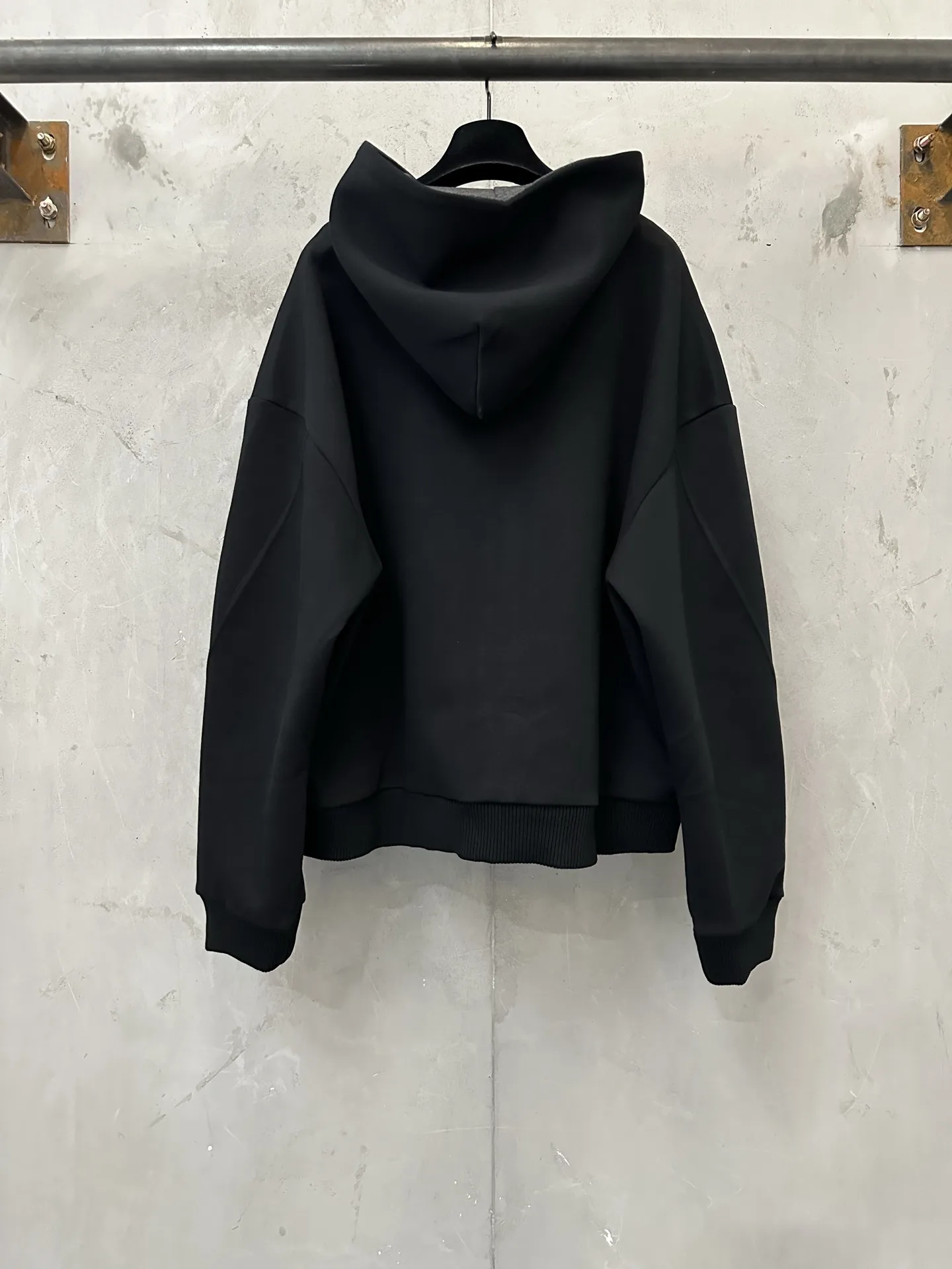 Logo-Embroidered Zip-Up Hoodie D36023554 — view 2