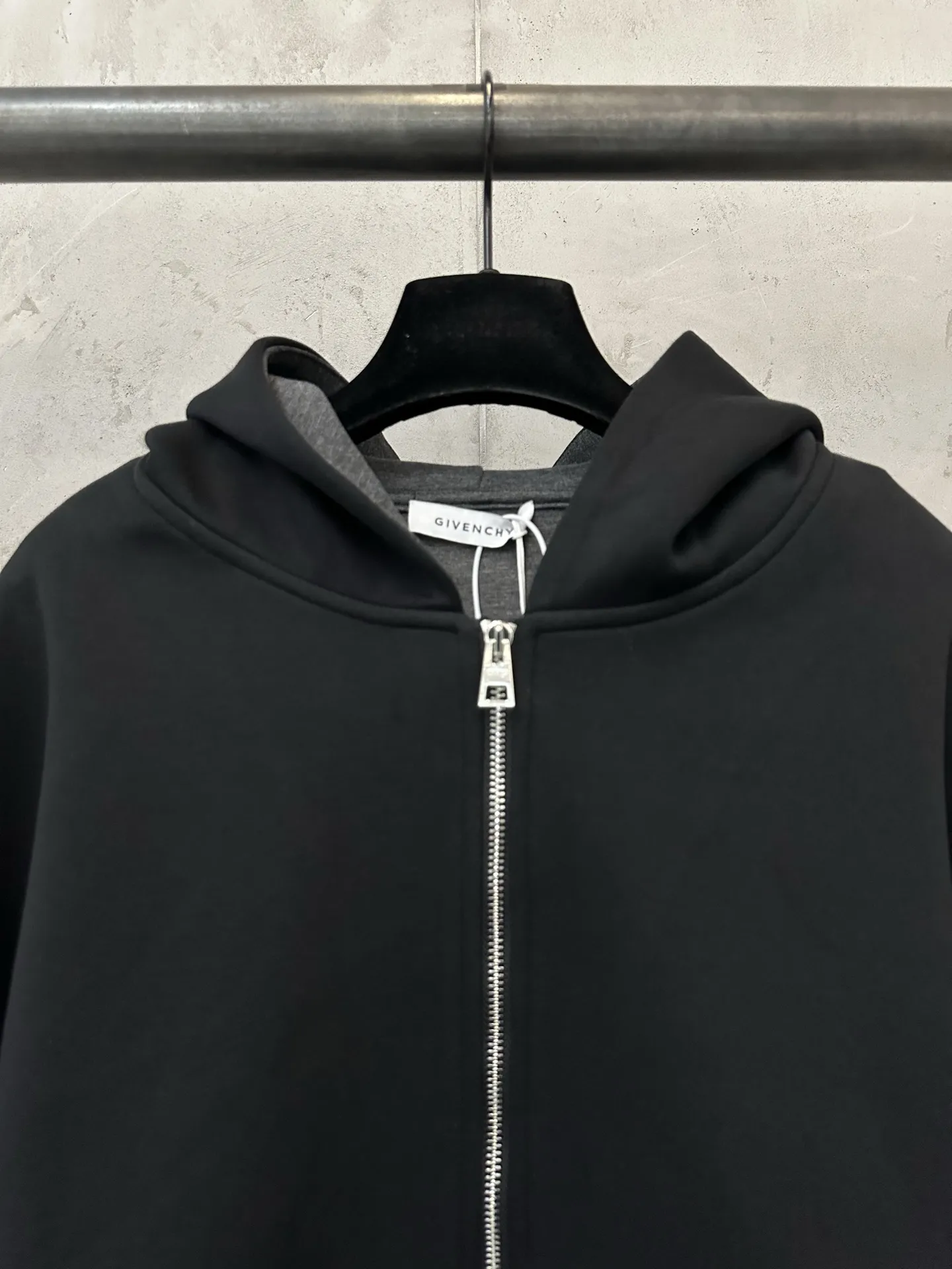 Logo-Embroidered Zip-Up Hoodie D36023554 — view 5