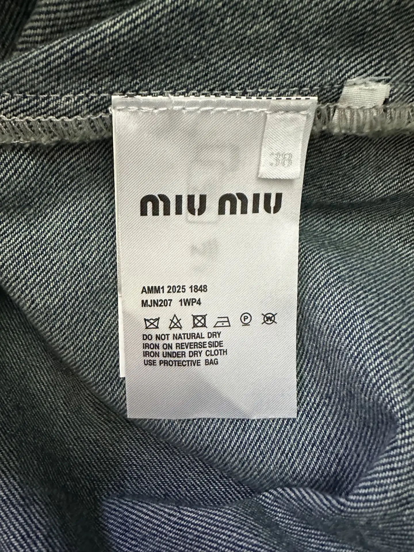 Embroidered Logo Hooded Denim Jacket D36011907 — view 9