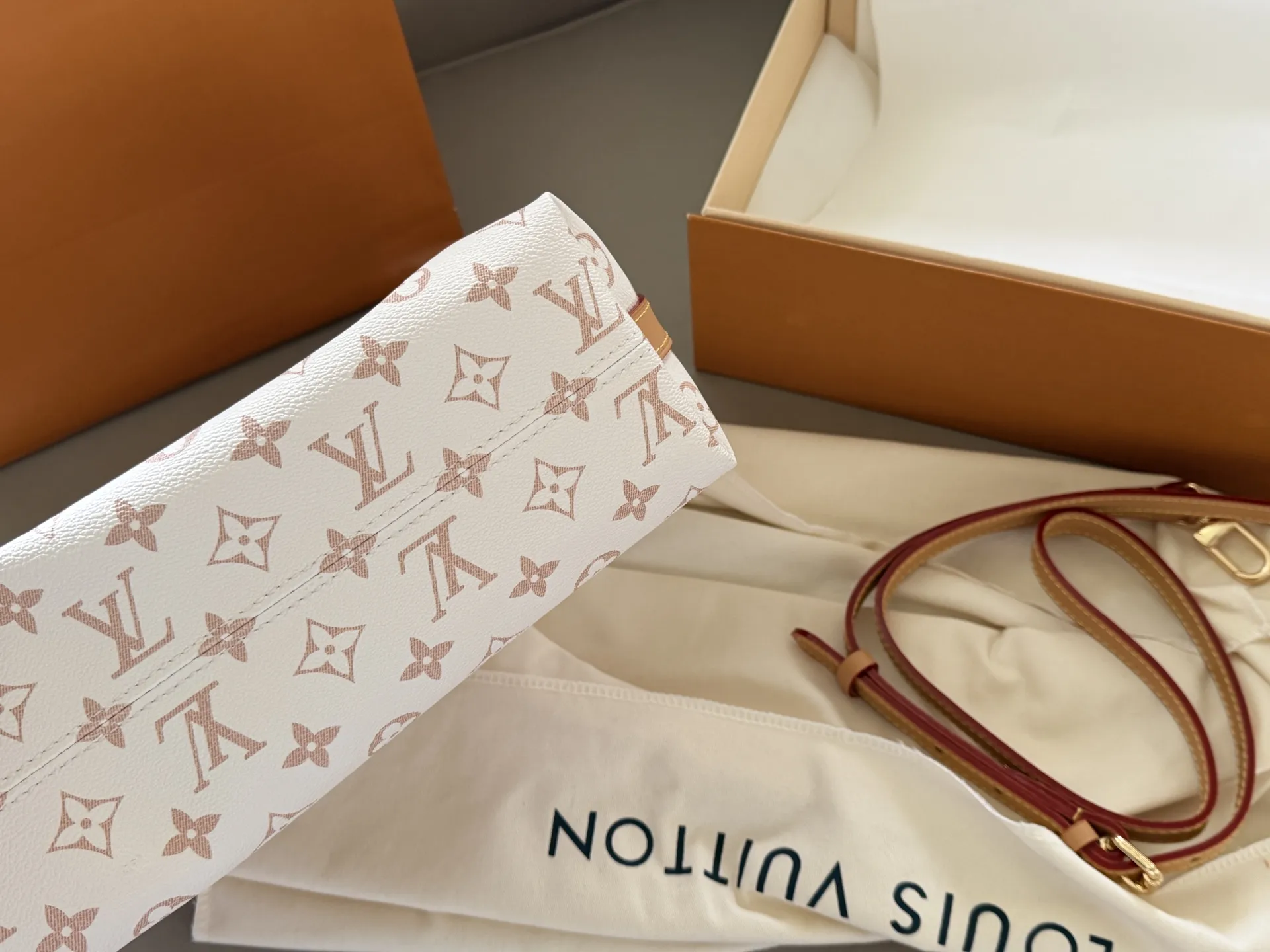 Multipass Monogram Hobo Bag D36018116 — view 7