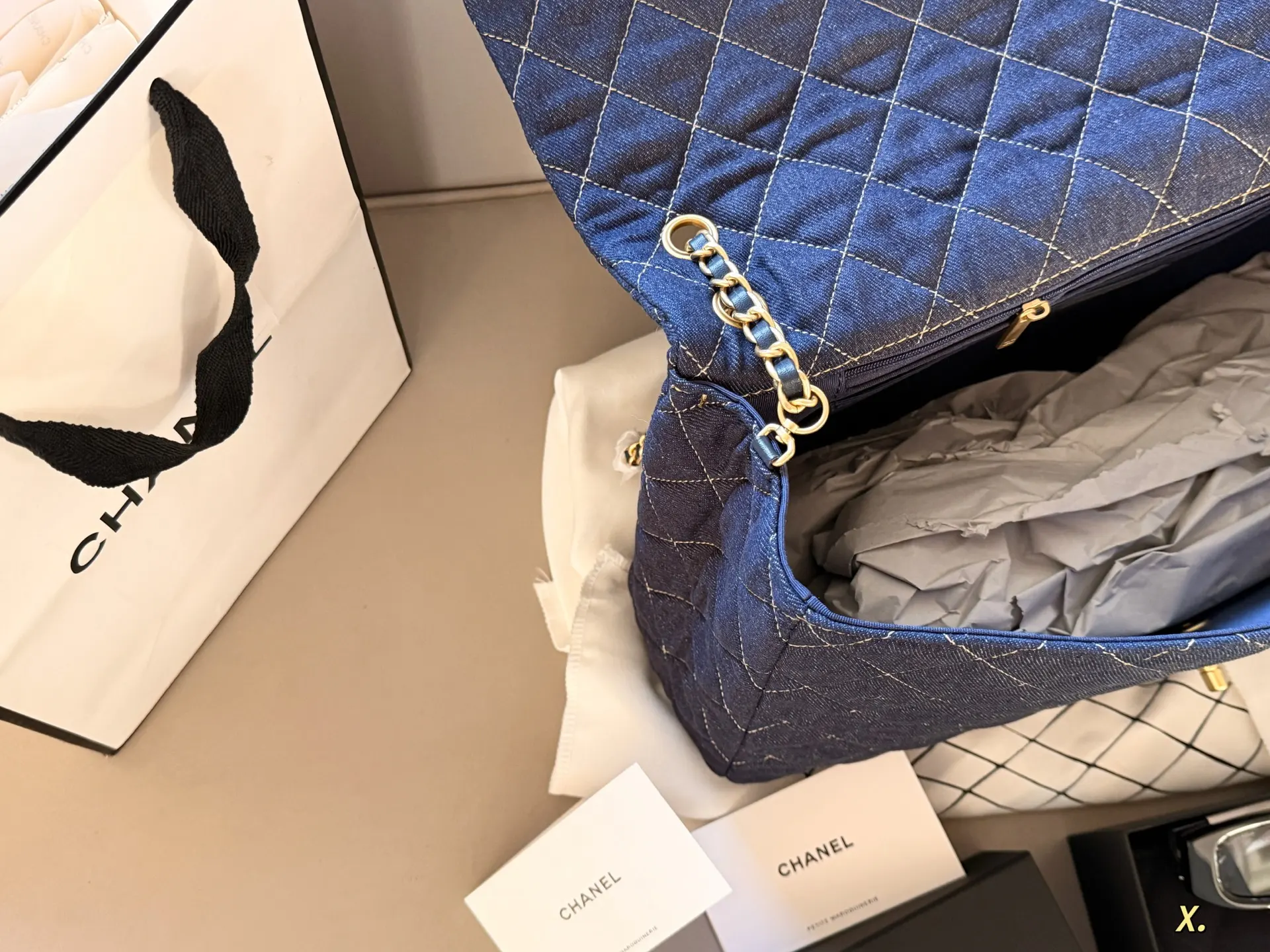 Chanel Maxi Flap Bag in Quilted Denim D36017900 — view 8