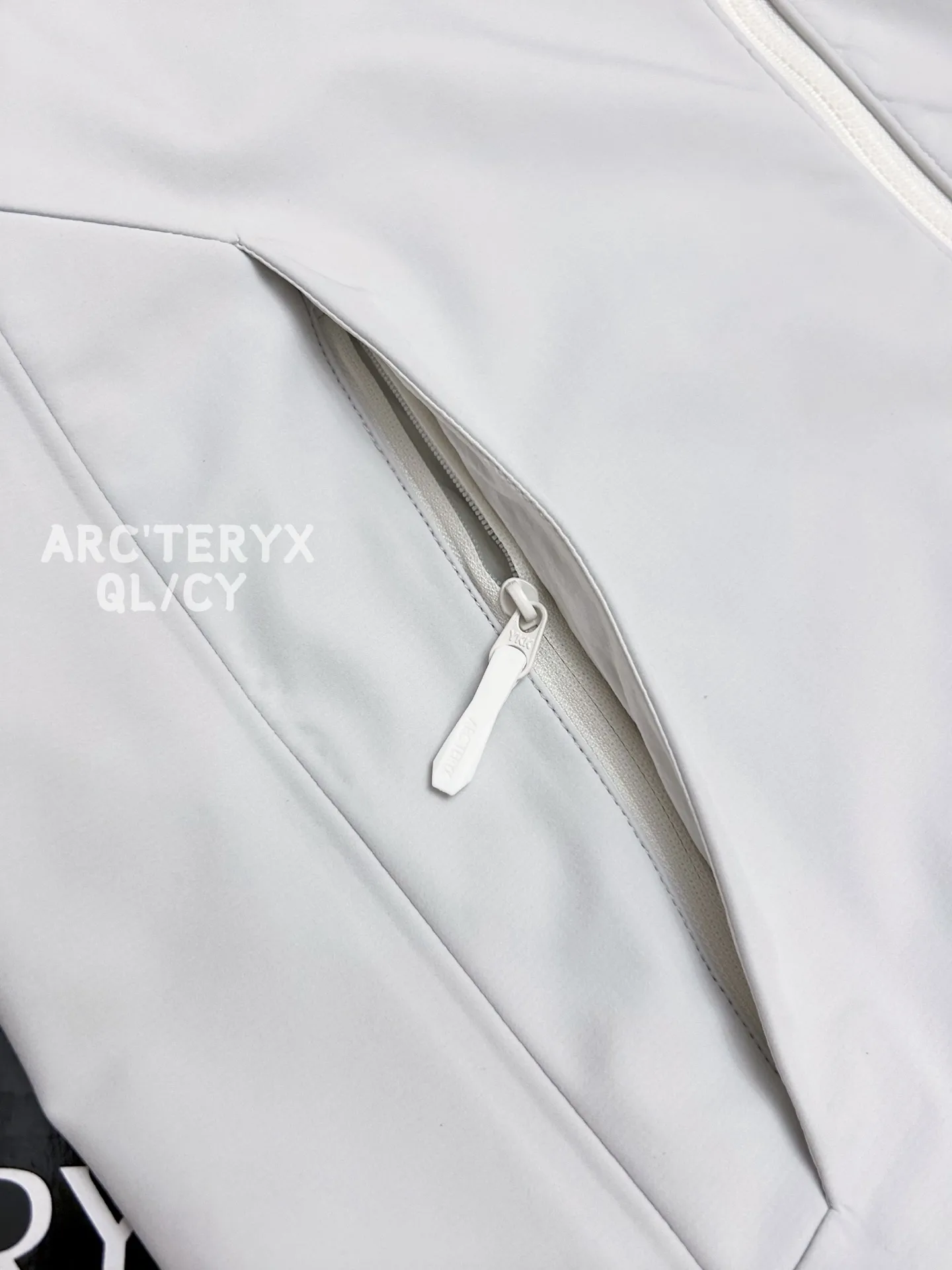 Gamma MX Hooded Softshell Jacket D37020813 — view 5
