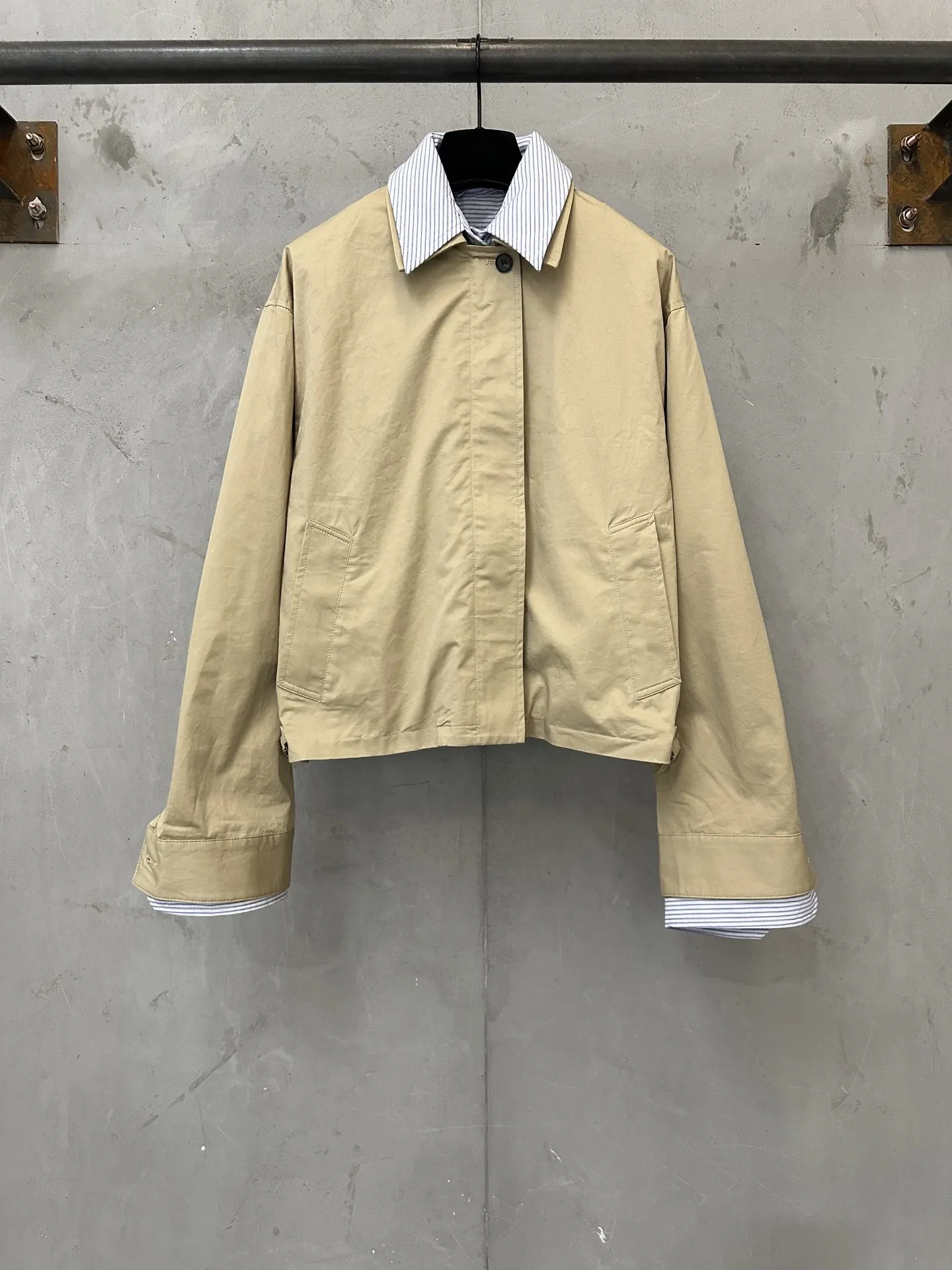 Layered-Effect Cropped Boxy Jacket D37024449