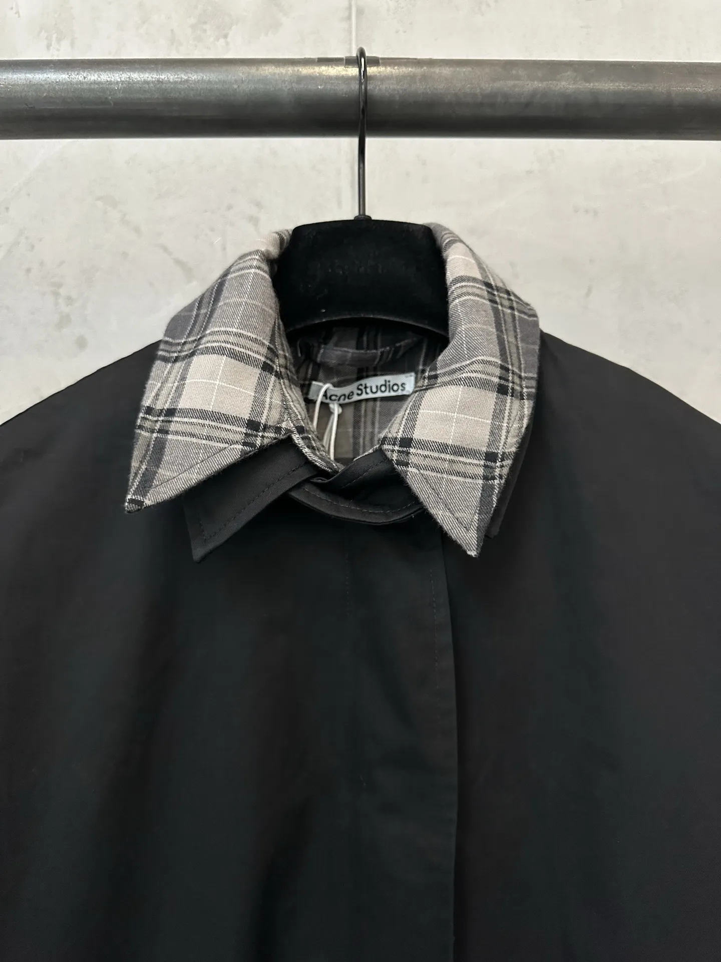 Layered-Effect Cropped Jacket with Plaid Trim D37023540 — view 5