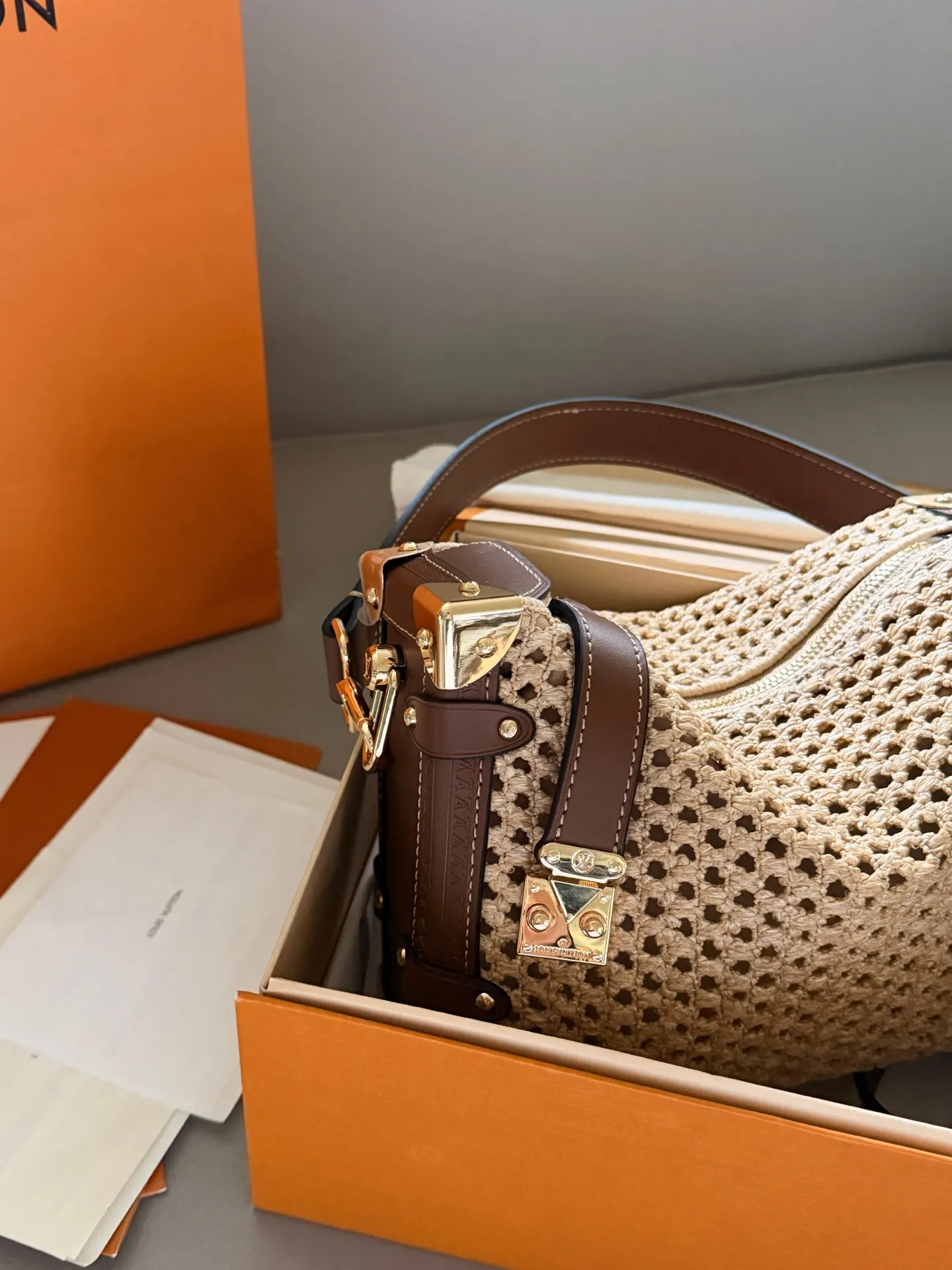 Trunkside Woven Shoulder Bag D37518118 — view 3