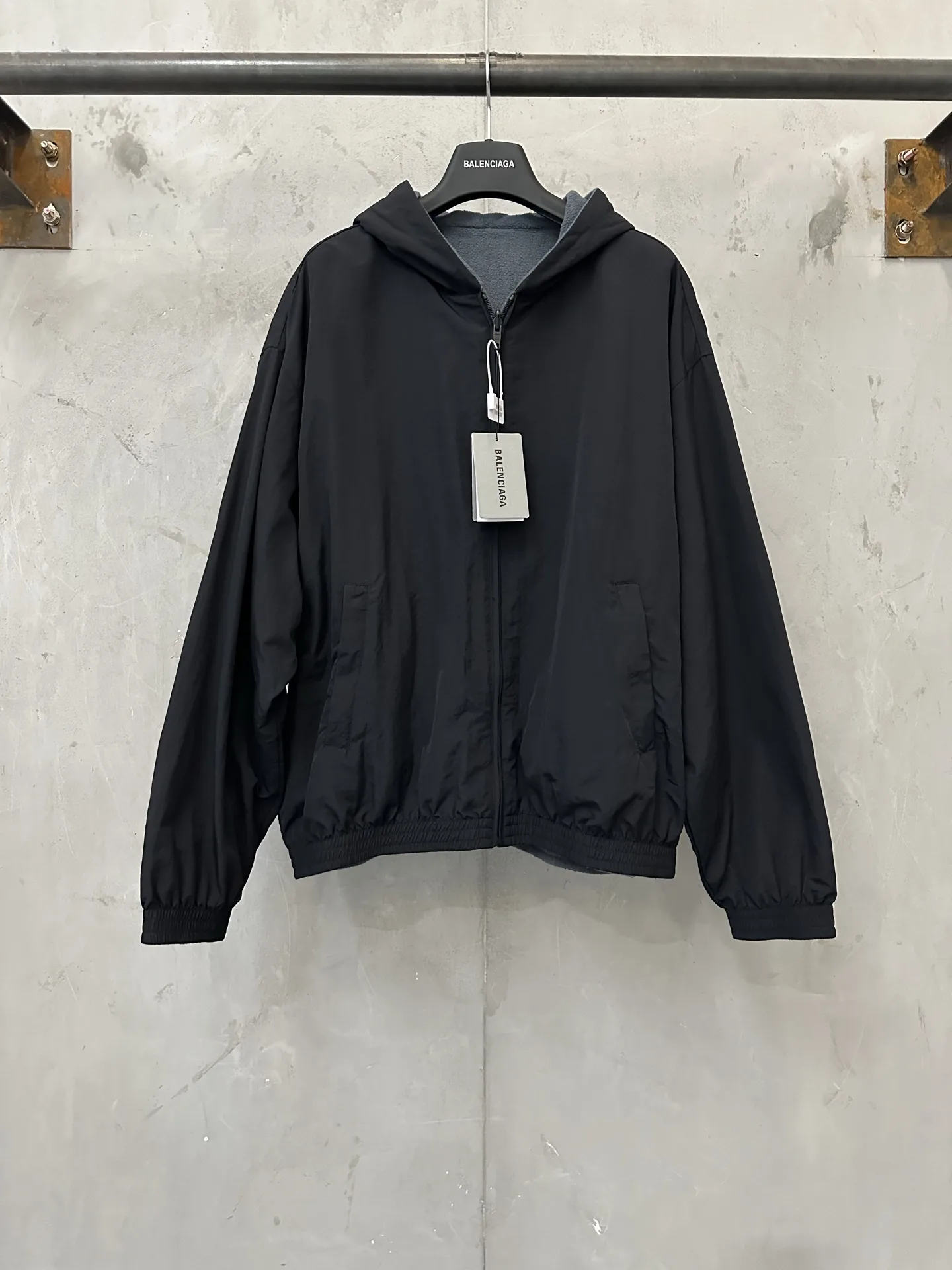 Reversible Logo-Embroidered Hooded Jacket D38023553