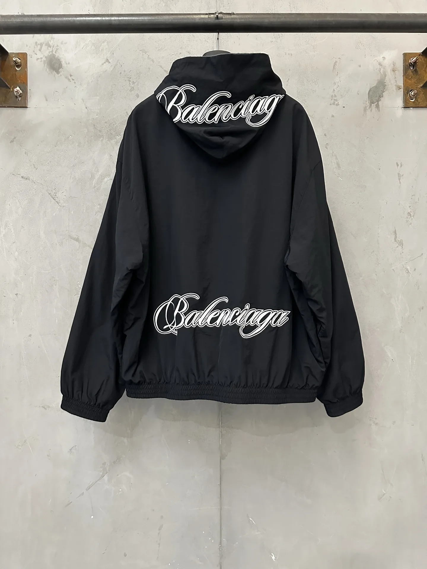 Reversible Logo-Embroidered Hooded Jacket D38023553 — view 2