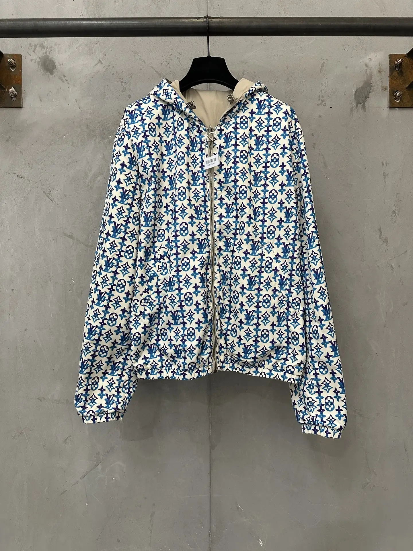 Reversible Monogram Print Hooded Windbreaker D38023578 — view 2