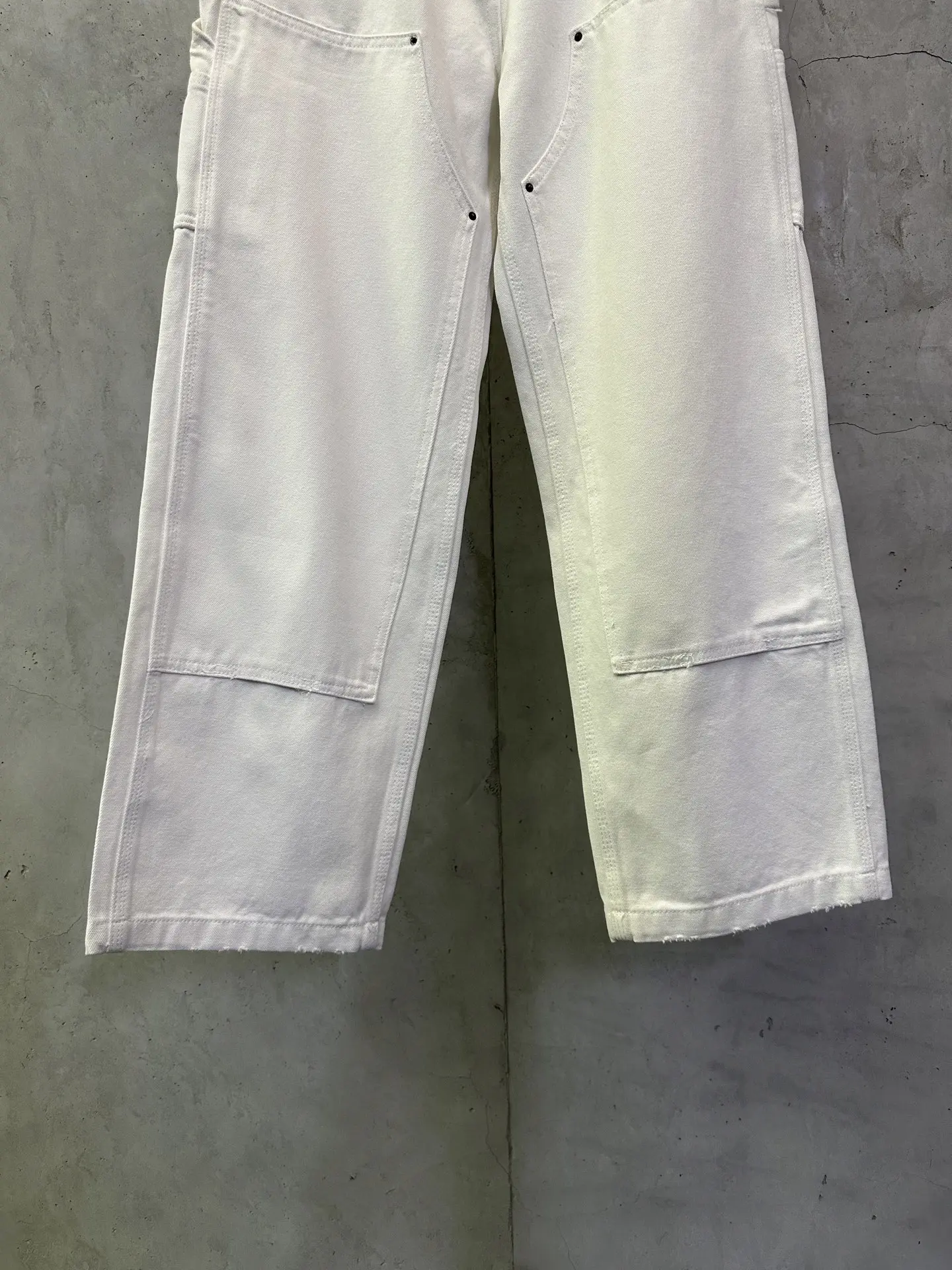 Logo-Patch Straight-Leg Carpenter Jeans D38012812 — view 4