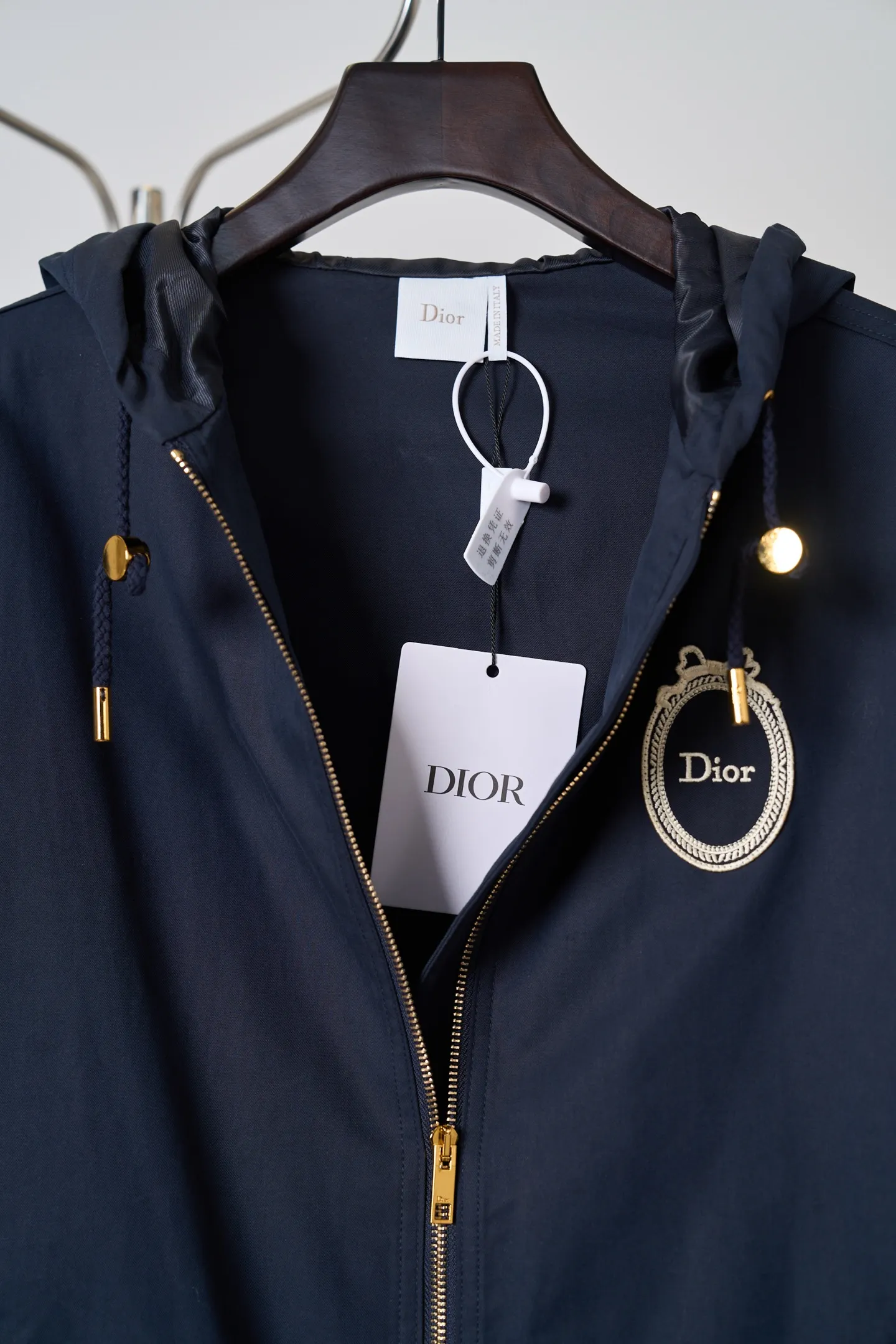 Medaillon Embroidered Hooded Gabardine Jacket D38020410 — view 5