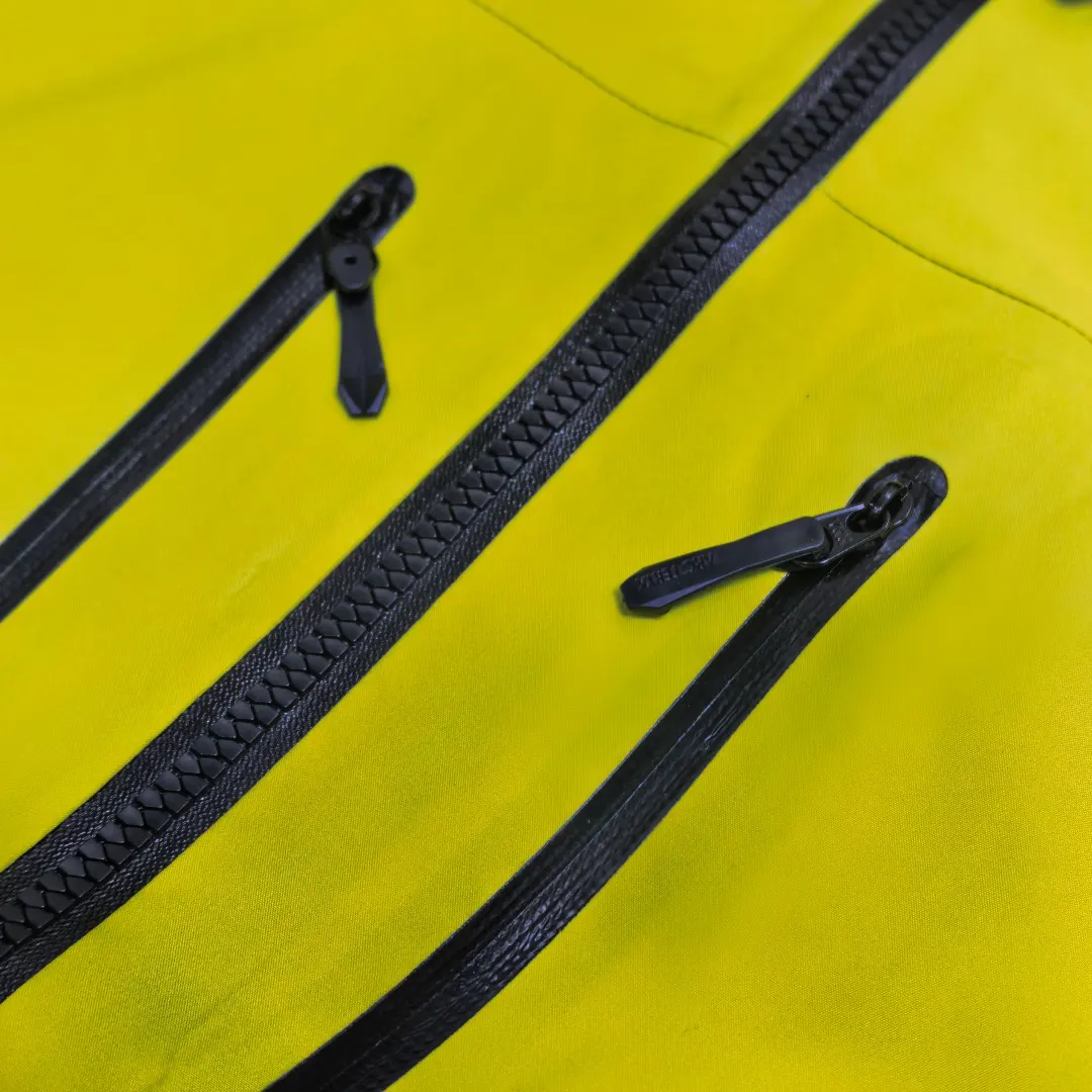 Alpha SV GORE-TEX Pro Hardshell Jacket D38020265 — view 4