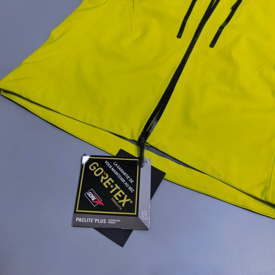 Alpha SV GORE-TEX Pro Hardshell Jacket D38020265 — view 8