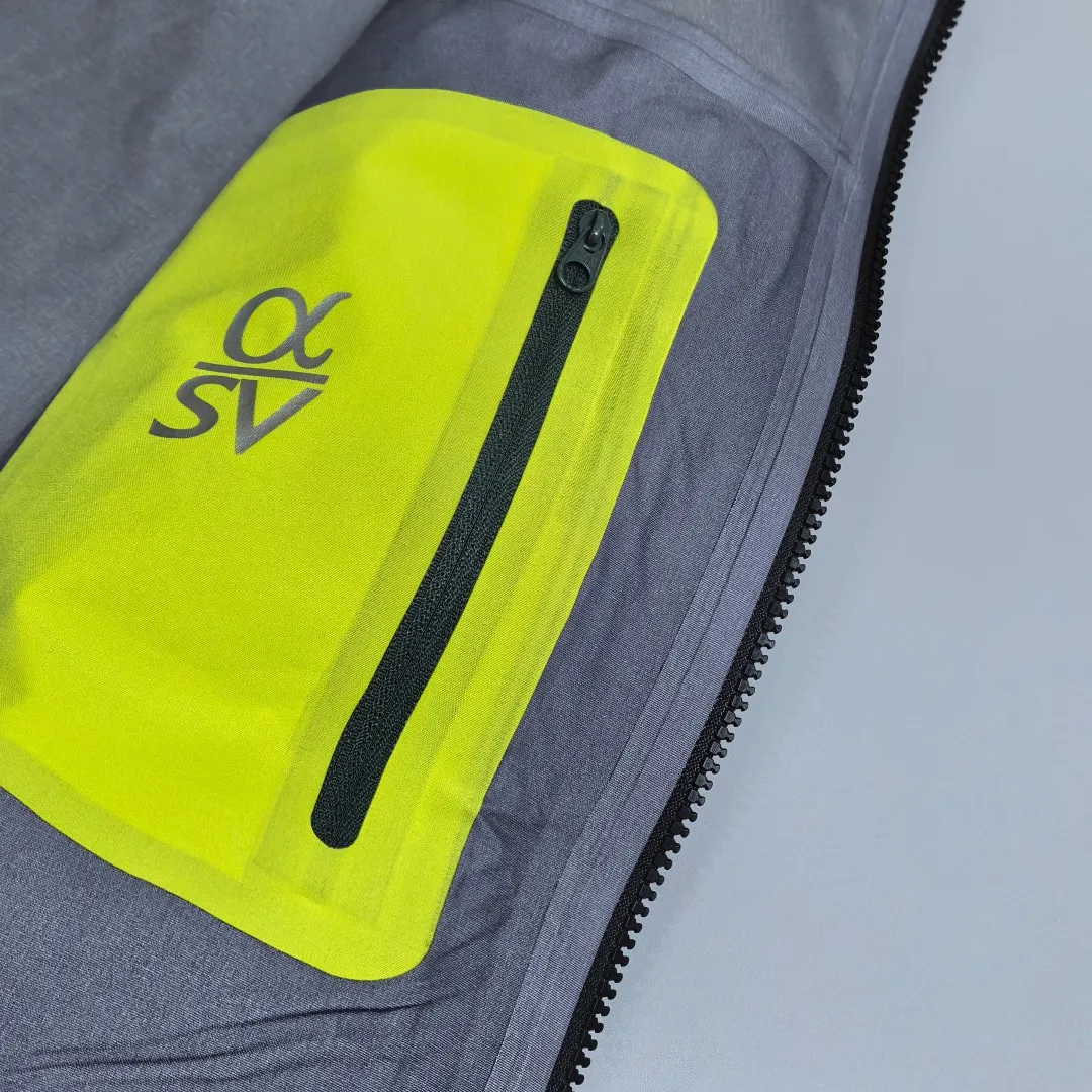 Alpha SV GORE-TEX Pro Hardshell Jacket D38020265 — view 11
