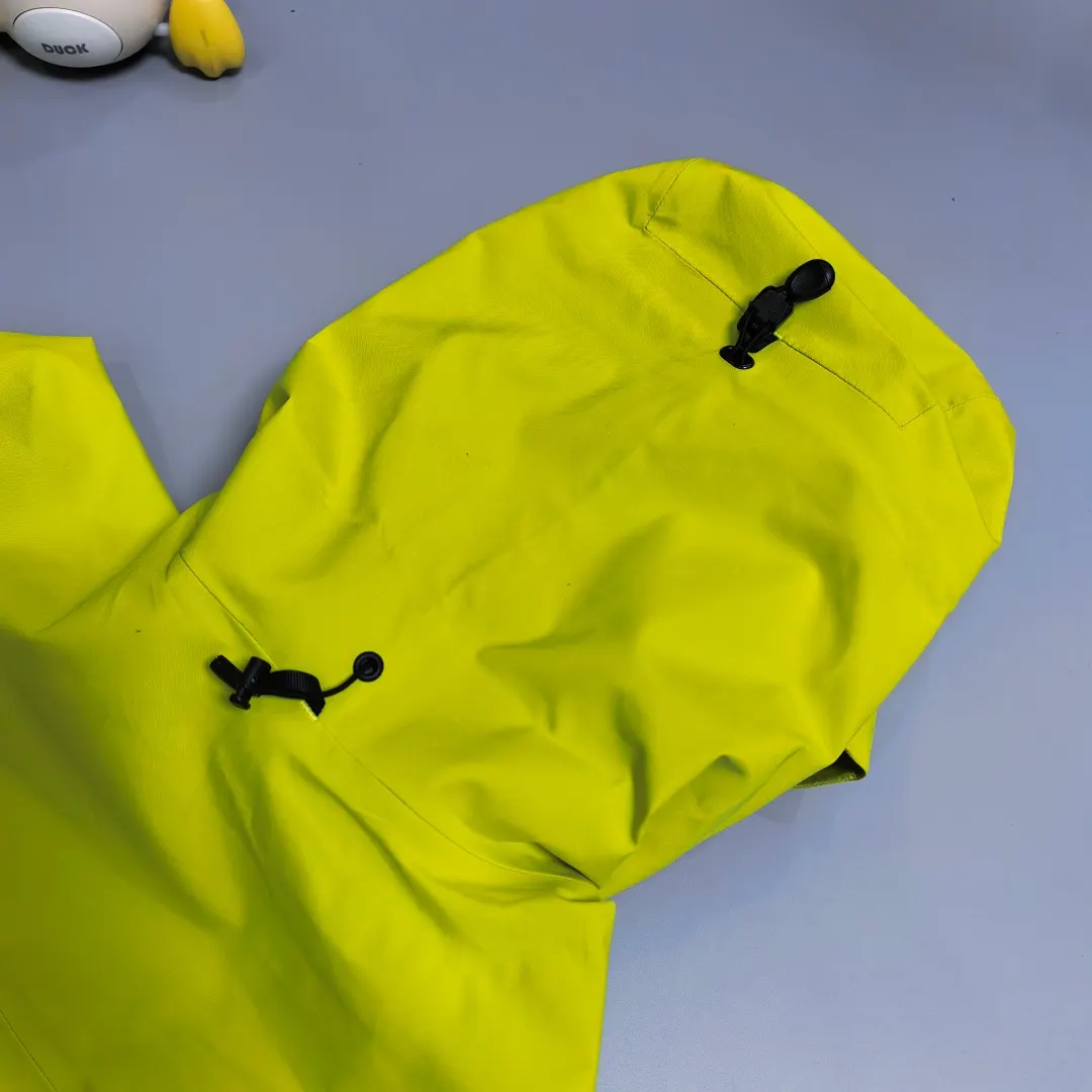 Alpha SV GORE-TEX Pro Hardshell Jacket D38020265 — view 13