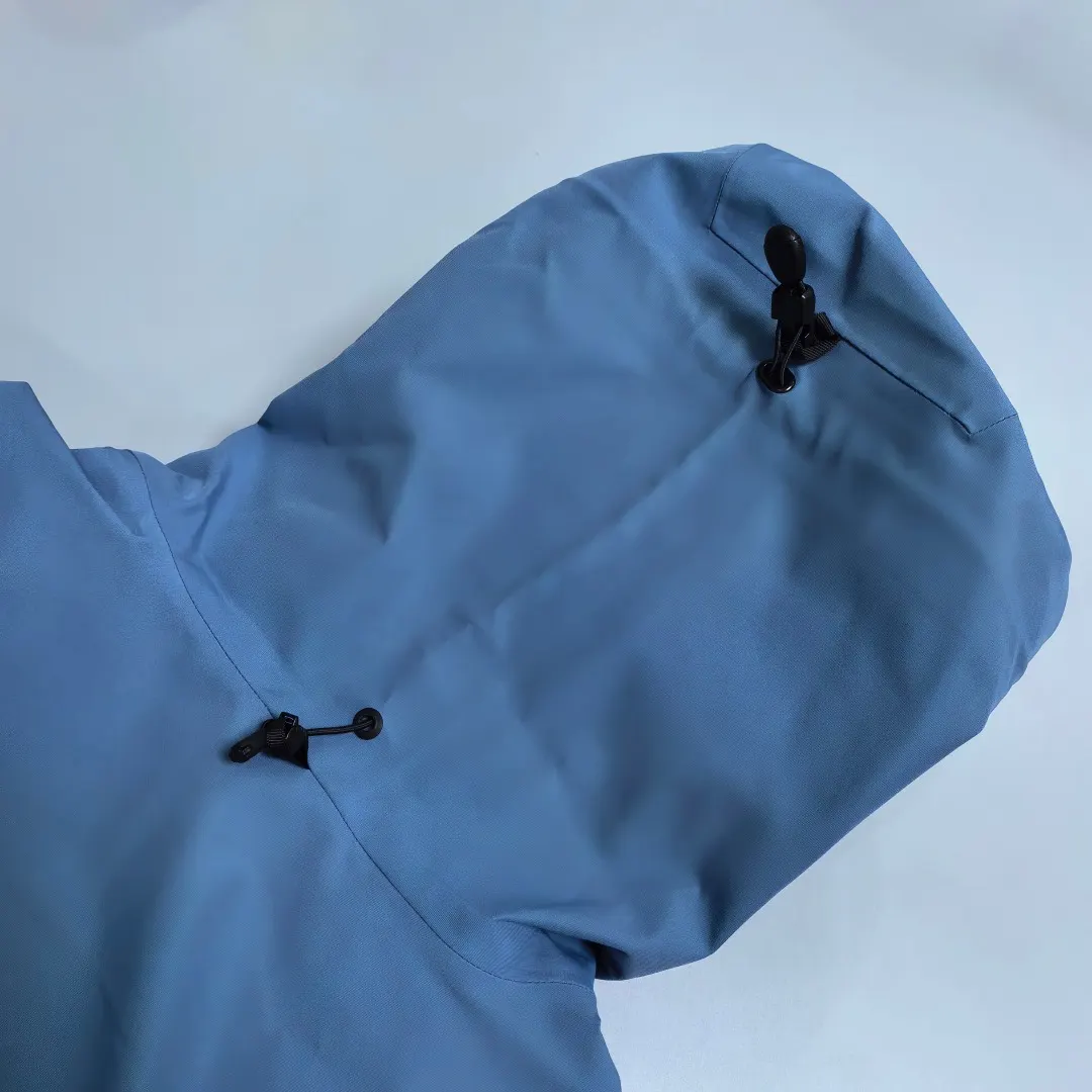 Alpha SV GORE-TEX Pro Hooded Shell Jacket D38020261 — view 13