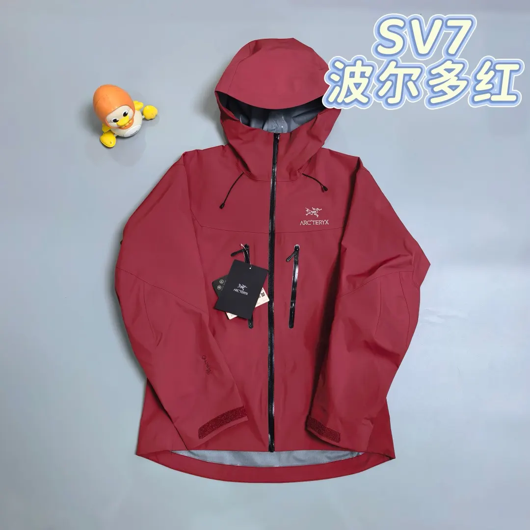 Alpha SV GORE-TEX Pro Hooded Shell Jacket D38020264
