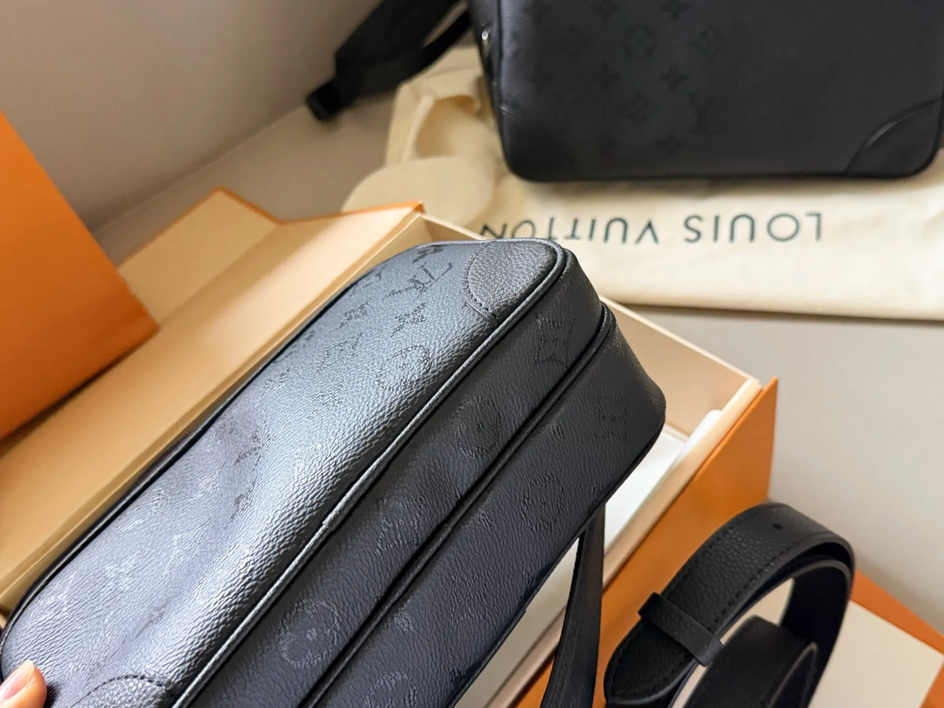 Nil Monogram Shadow Crossbody Bag D38018066 — view 9