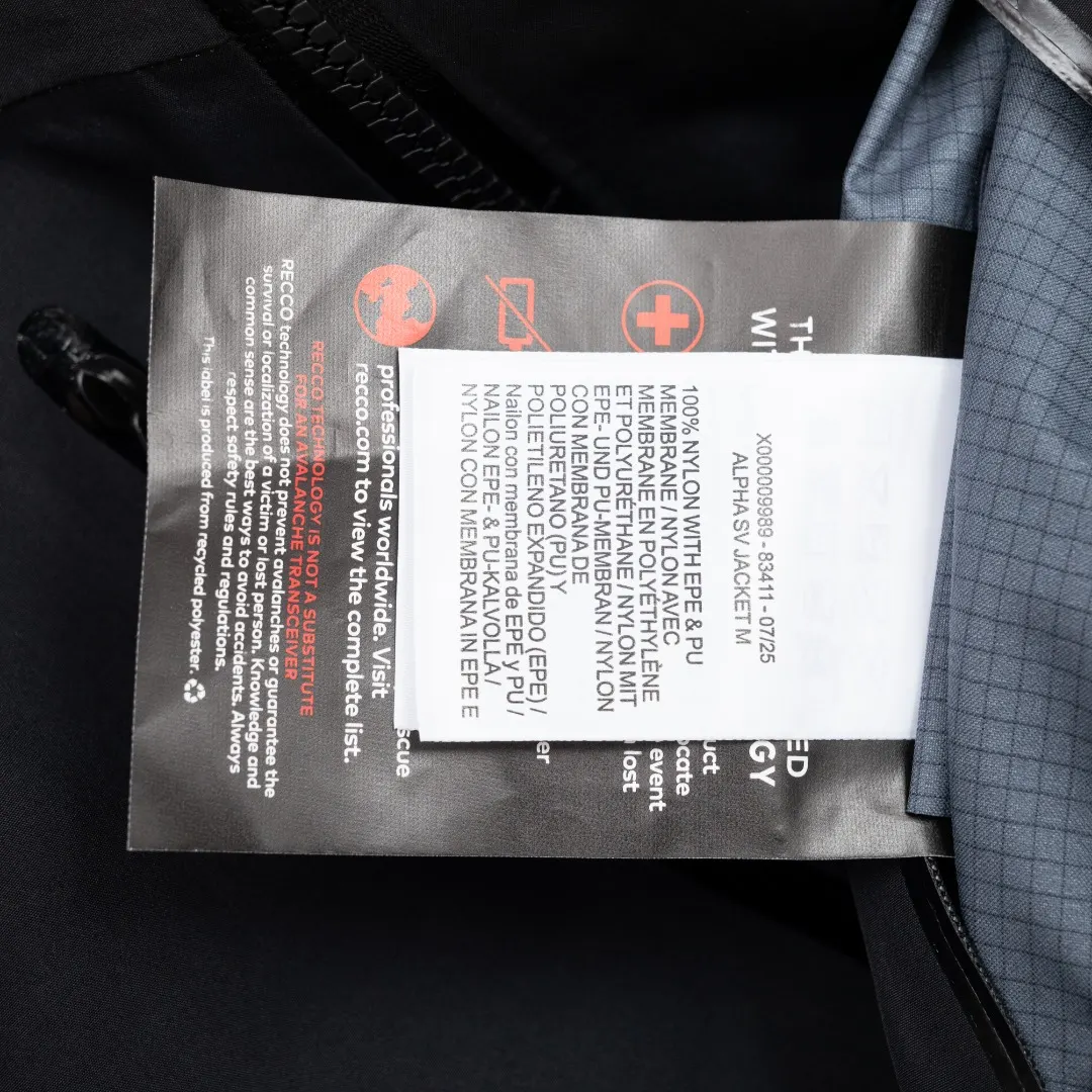 Alpha SV GORE-TEX Pro Hardshell Jacket D38024936 — view 12