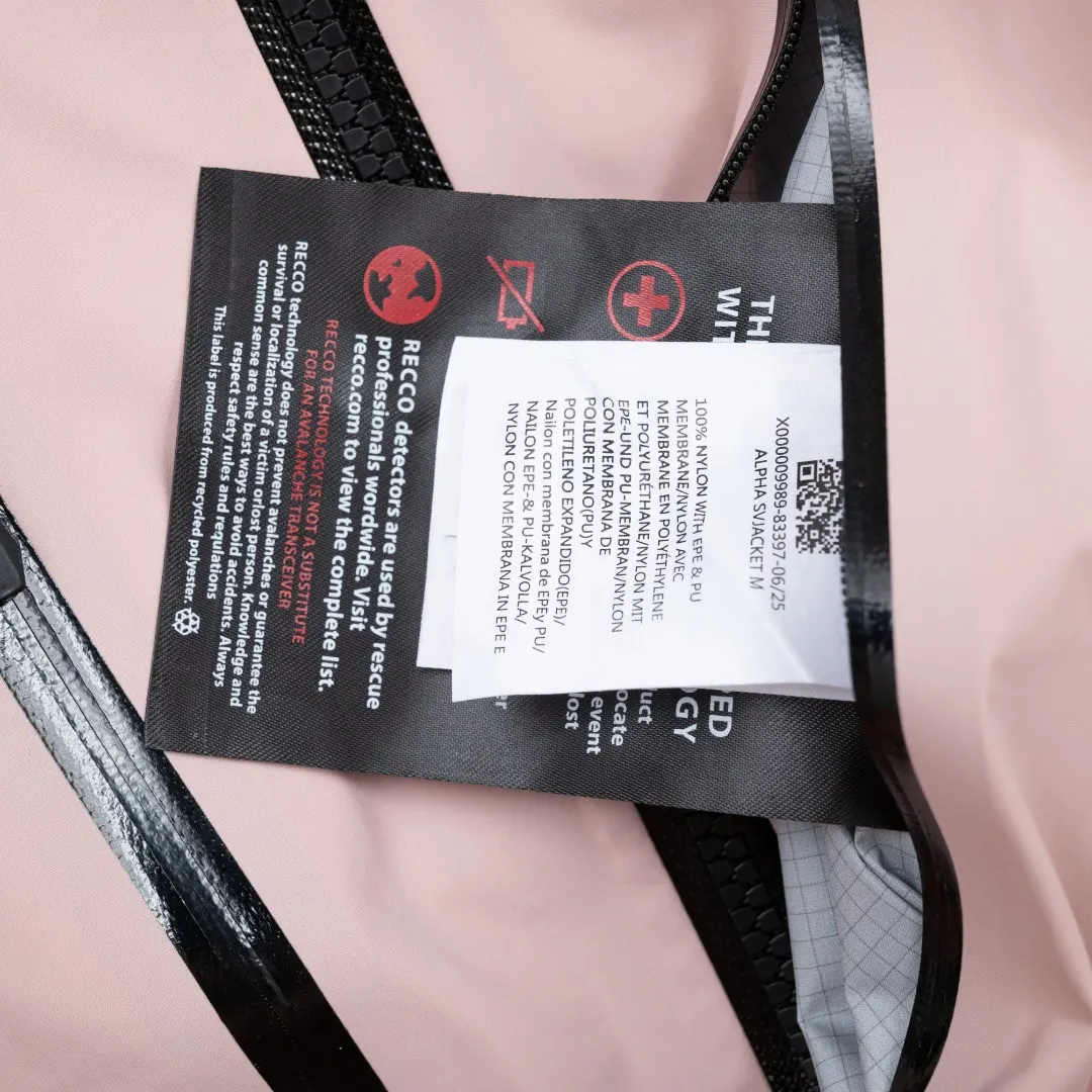 Alpha SV GORE-TEX Pro Hardshell Jacket D38024937 — view 14