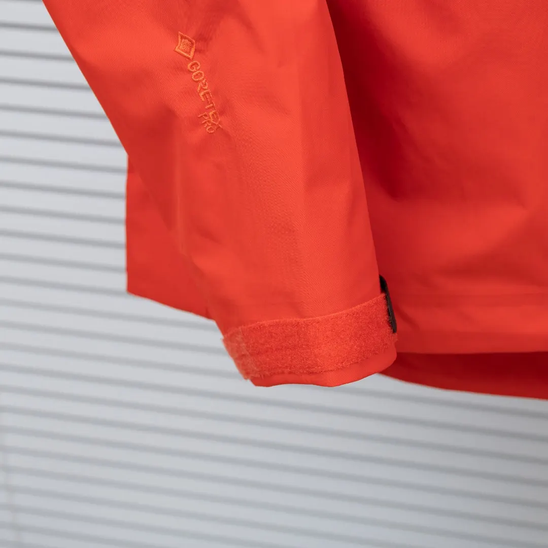Alpha SV GORE-TEX Pro Hooded Shell Jacket D38024934 — view 9