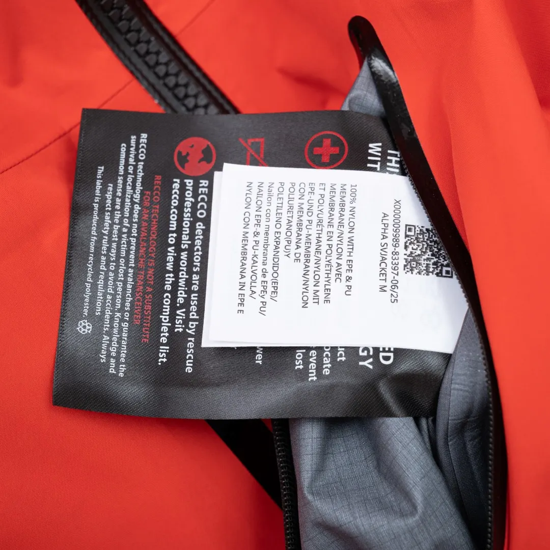 Alpha SV GORE-TEX Pro Hooded Shell Jacket D38024934 — view 10