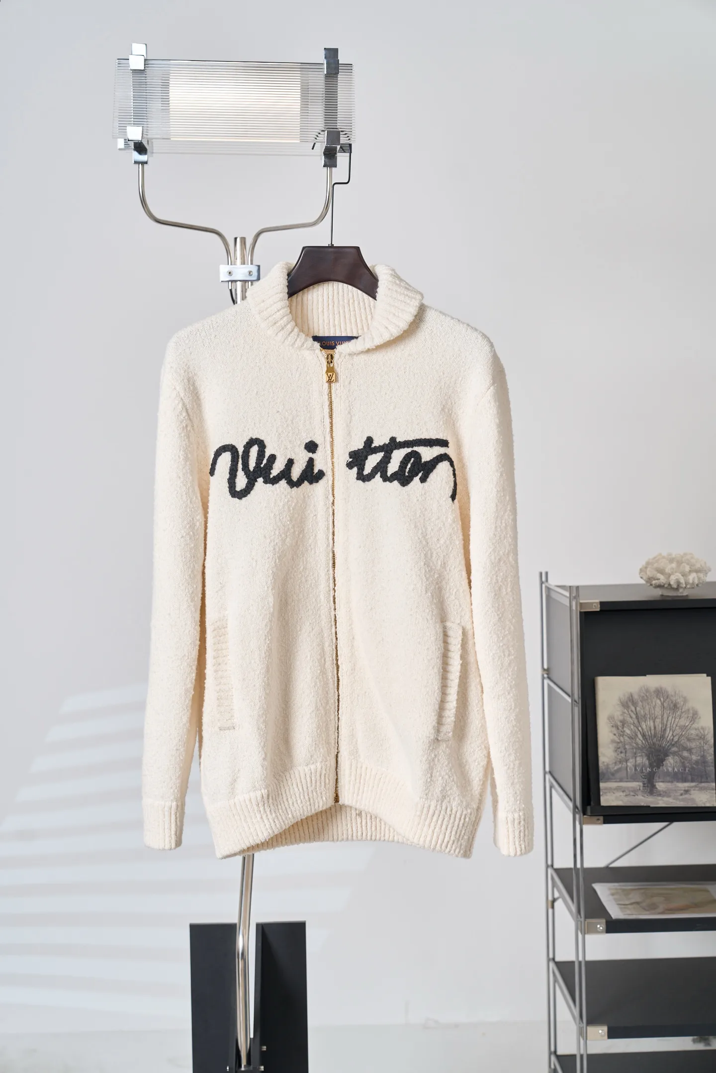 Logo Embroidered Zip-Up Wool Cardigan D38520413