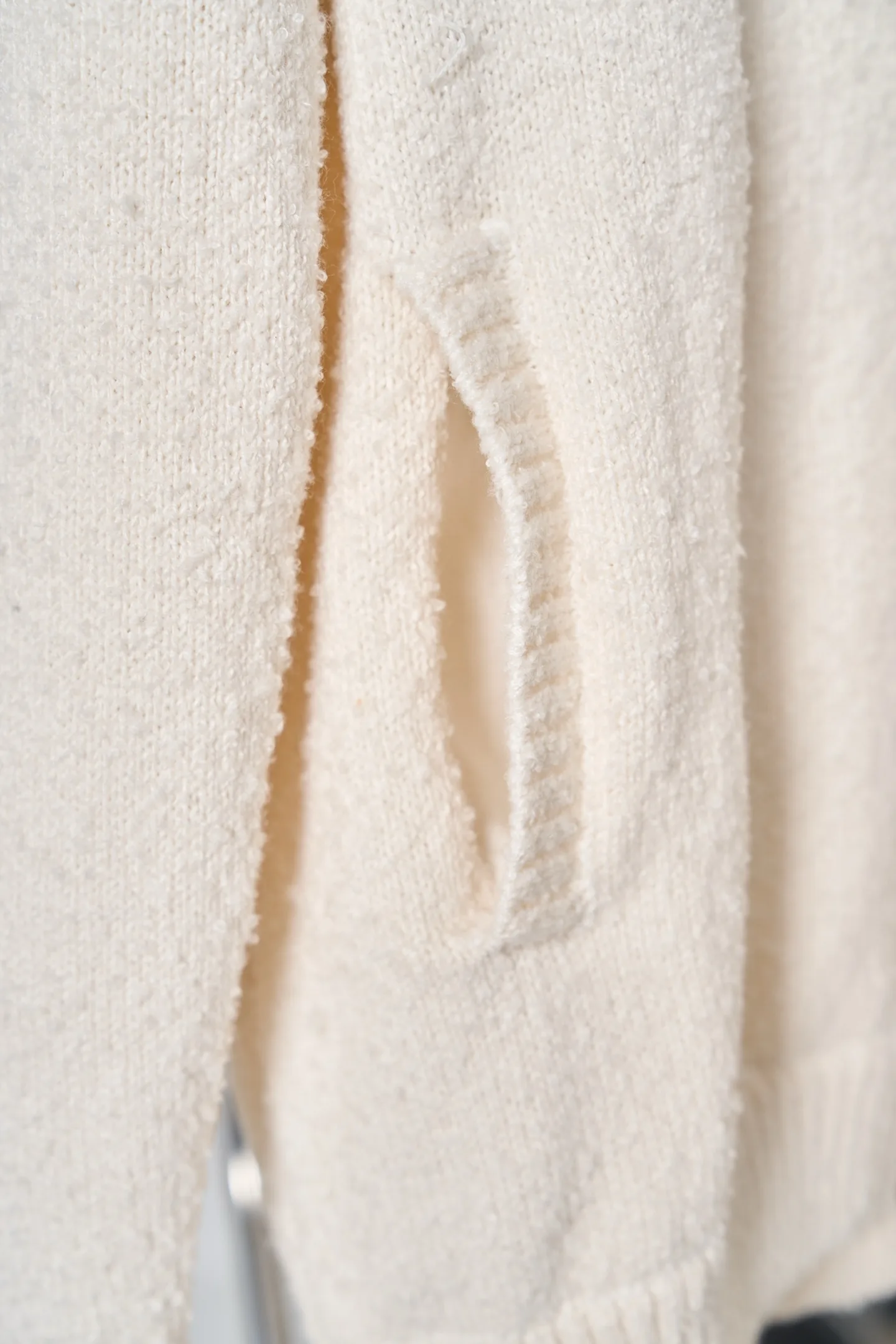 Logo Embroidered Zip-Up Wool Cardigan D38520413 — view 12