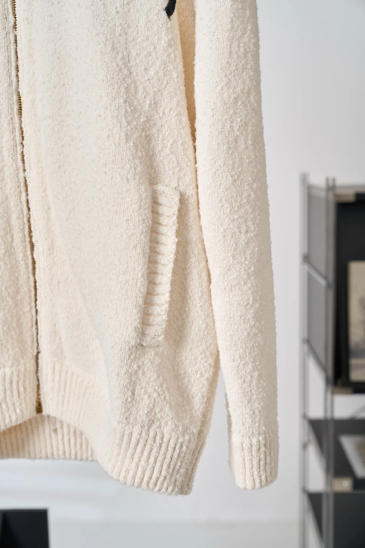 Logo Embroidered Zip-Up Wool Cardigan D38520413 — view 13