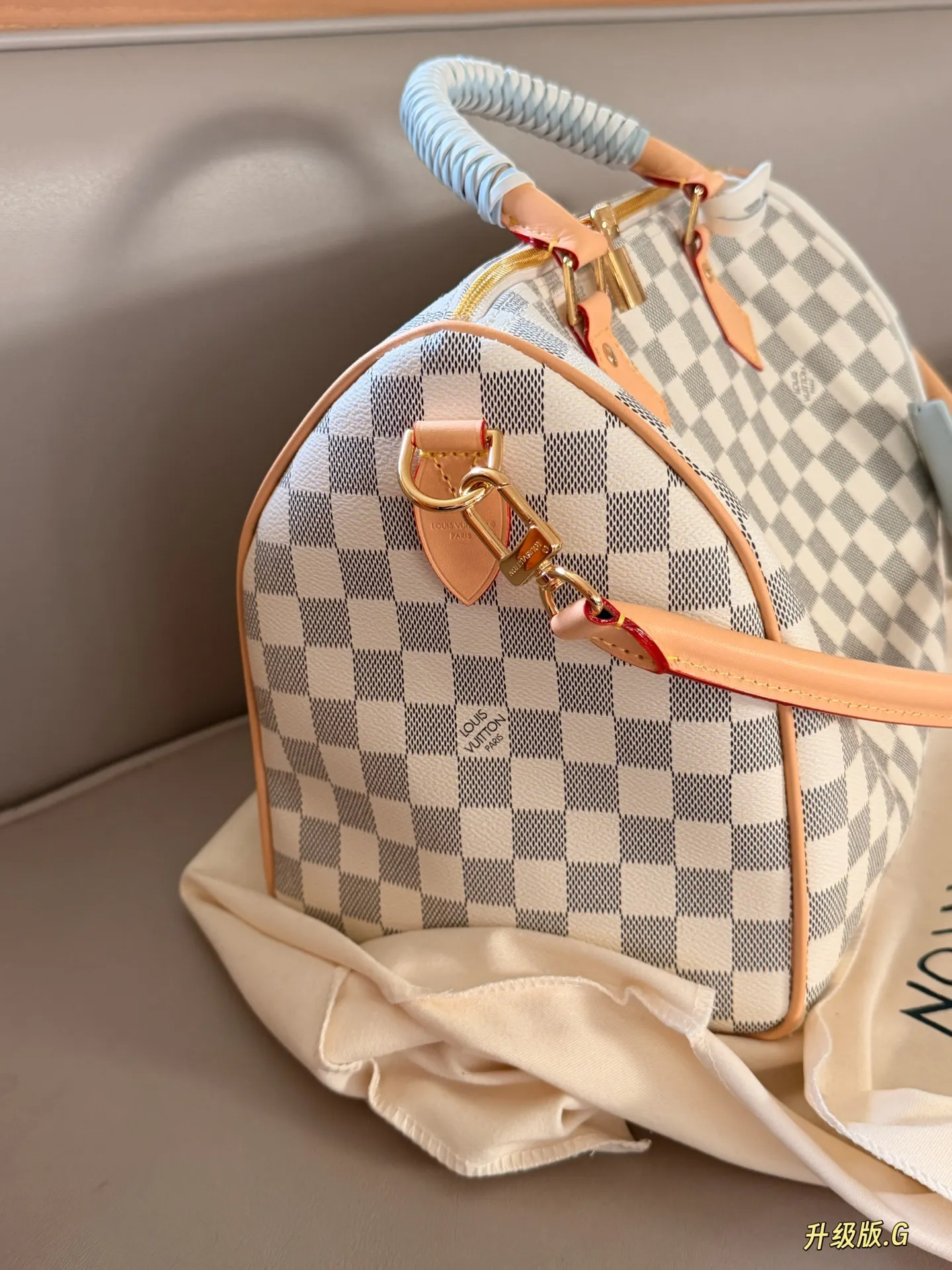 Speedy 30 Damier Azur Top-Handle Bag D39018009 — view 5