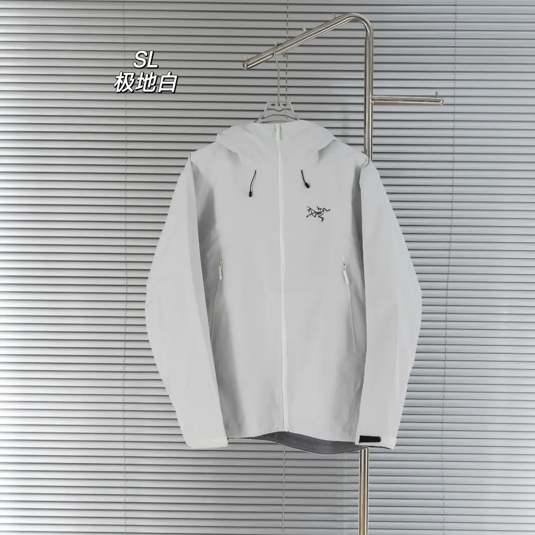 Beta SL GORE-TEX Hooded Shell Jacket D39013834