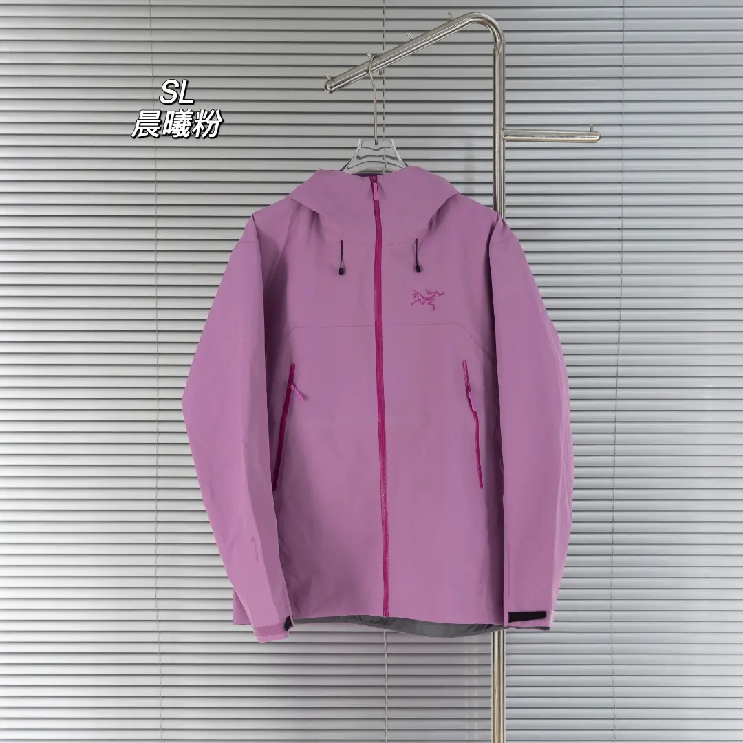 Beta SL GORE-TEX Hooded Shell Jacket D39013836