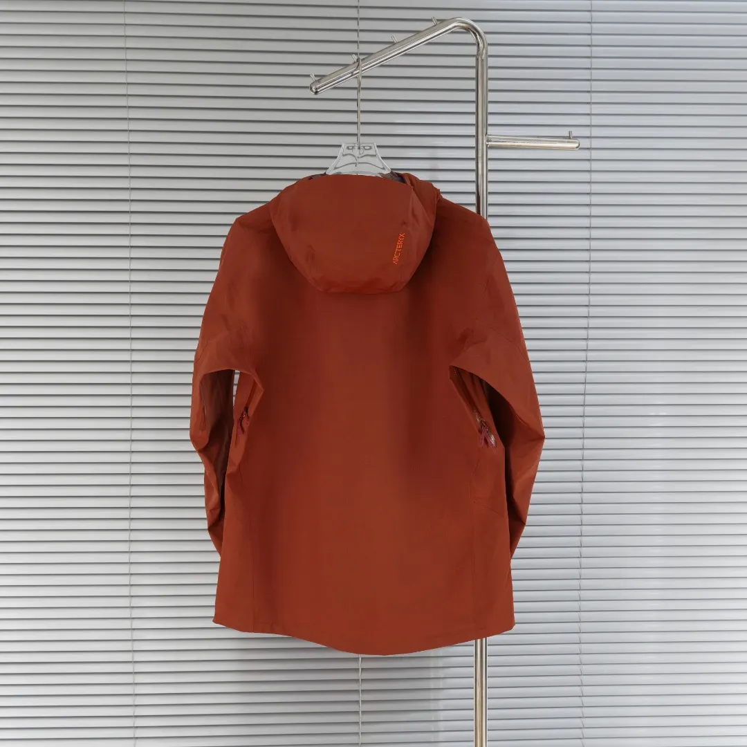 Beta SL GORE-TEX Hooded Shell Jacket D39013835 — view 2