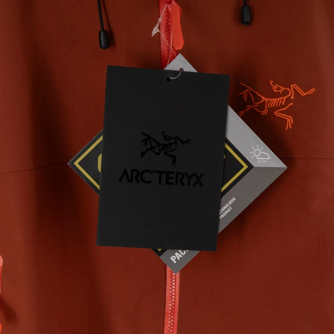 Beta SL GORE-TEX Hooded Shell Jacket D39013835 — view 10