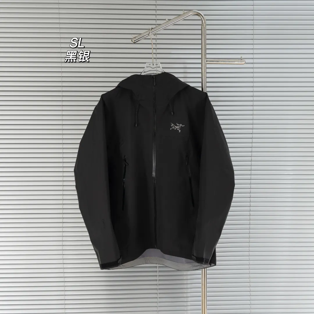 Beta SL GORE-TEX Hooded Shell Jacket D39013830