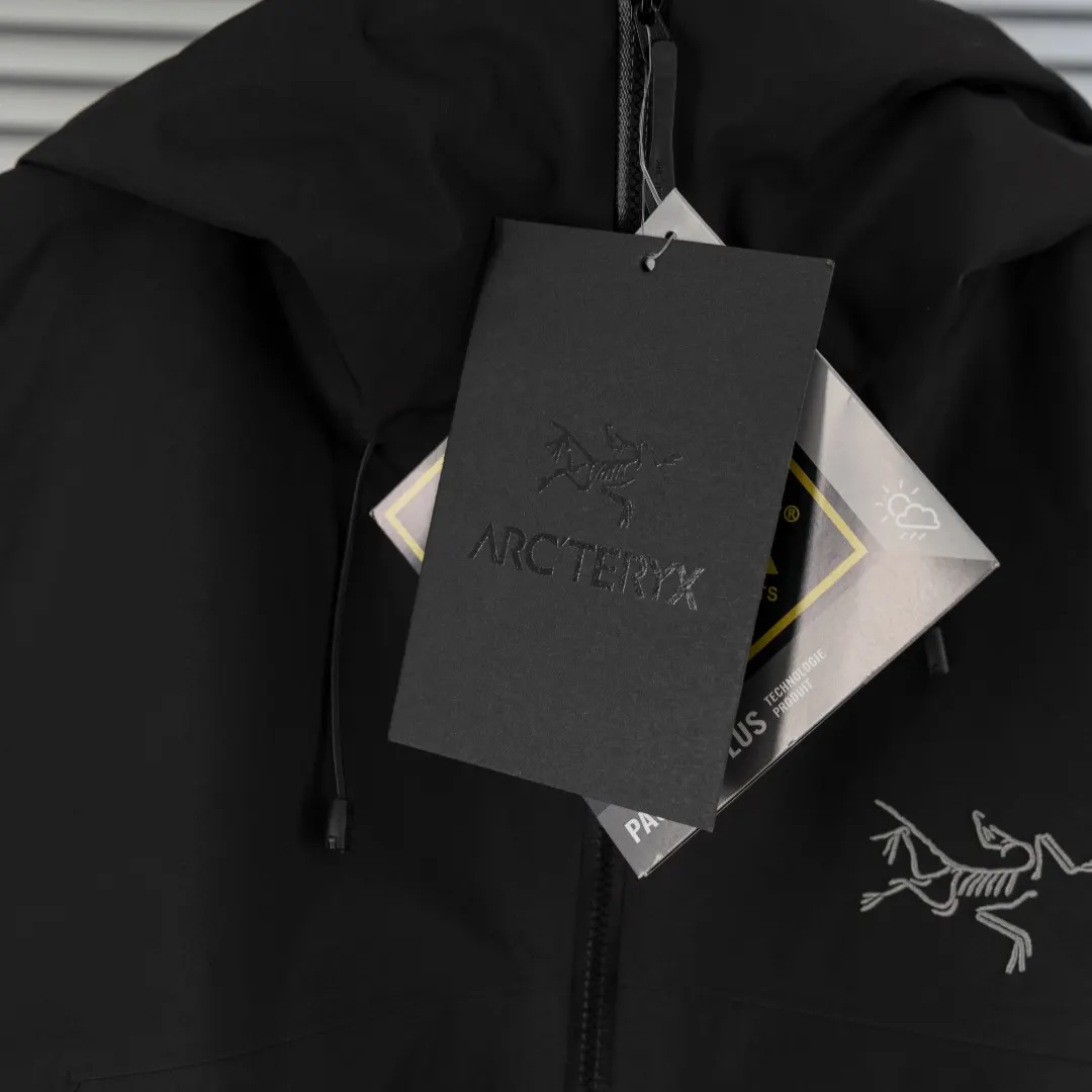 Beta SL GORE-TEX Hooded Shell Jacket D39013830 — view 10