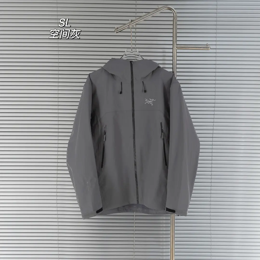Beta SL GORE-TEX Hooded Shell Jacket D39013833