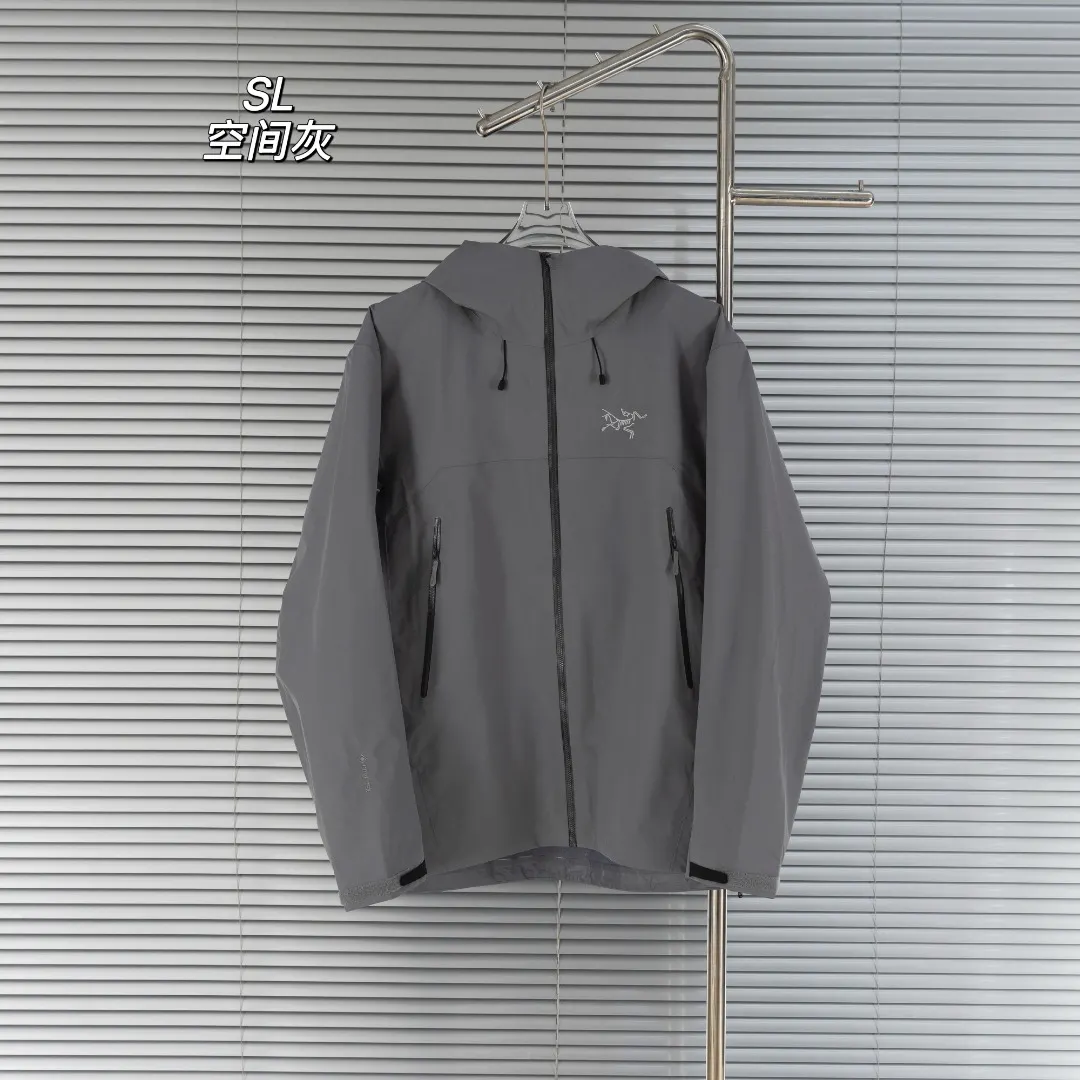 Beta SL GORE-TEX Hooded Shell Jacket D39013833