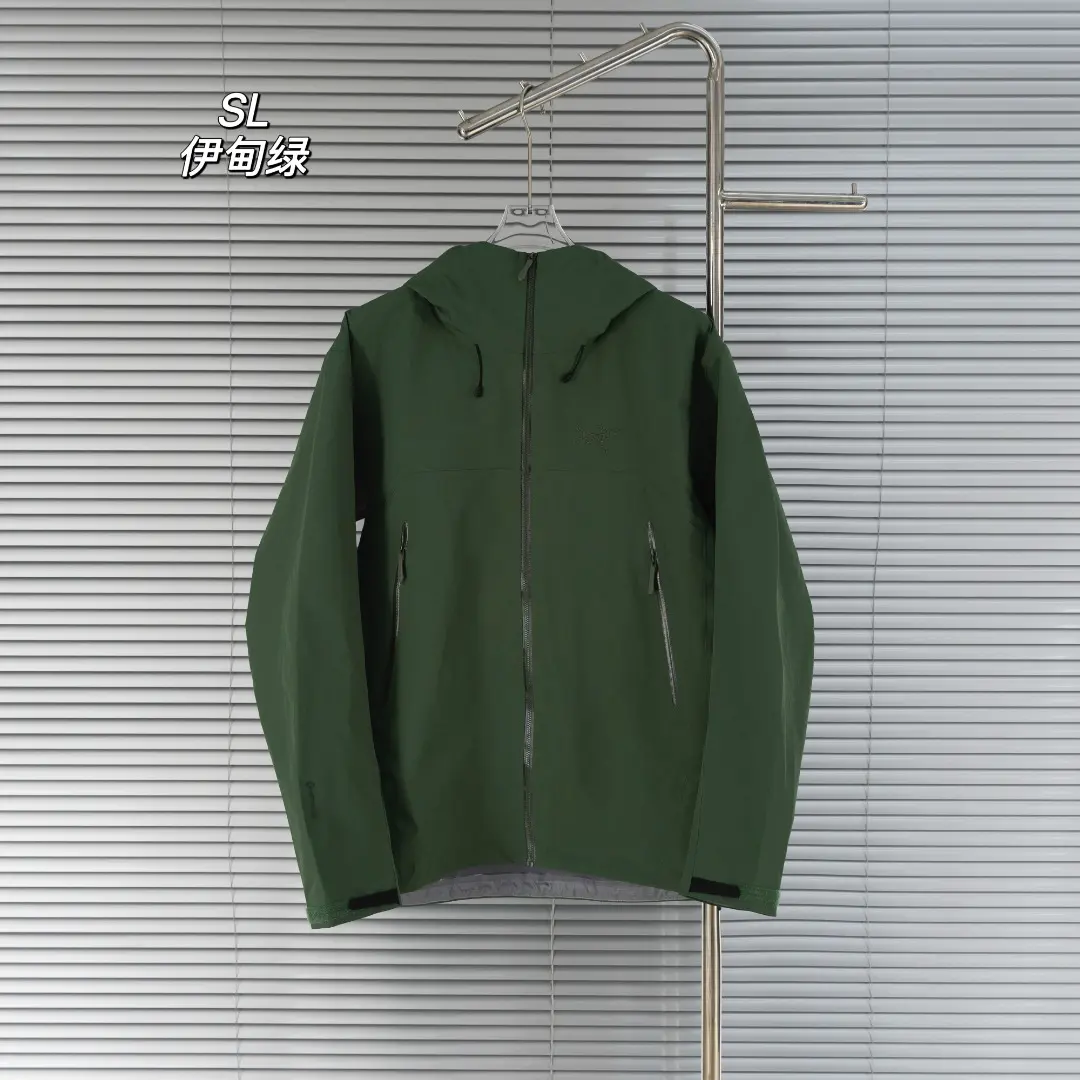 Beta SL GORE-TEX Hooded Shell Jacket D39013831