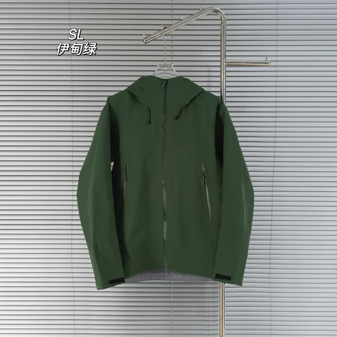 Beta SL GORE-TEX Hooded Shell Jacket D39013831