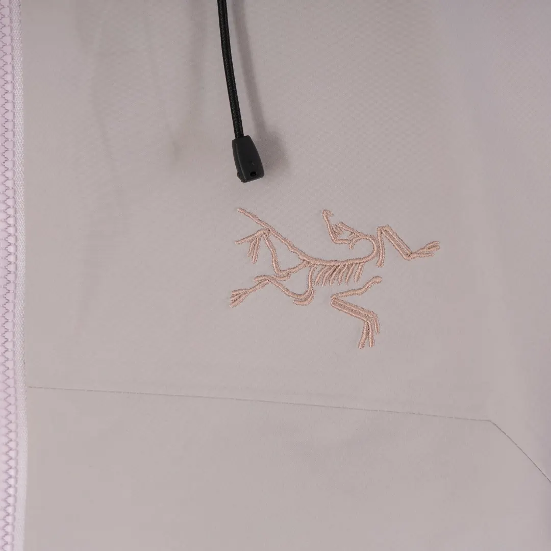 Beta Lightweight GORE-TEX Hooded Jacket D39013825 — view 5