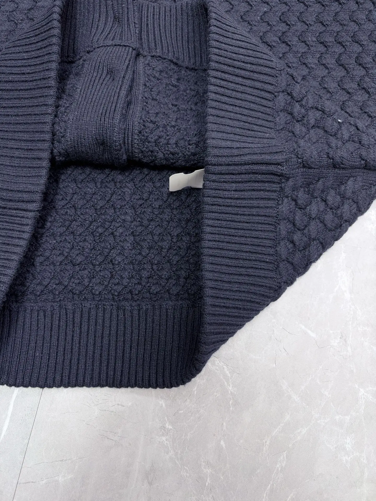 Intrecciato Textured Wool Cardigan D39020500 — view 8