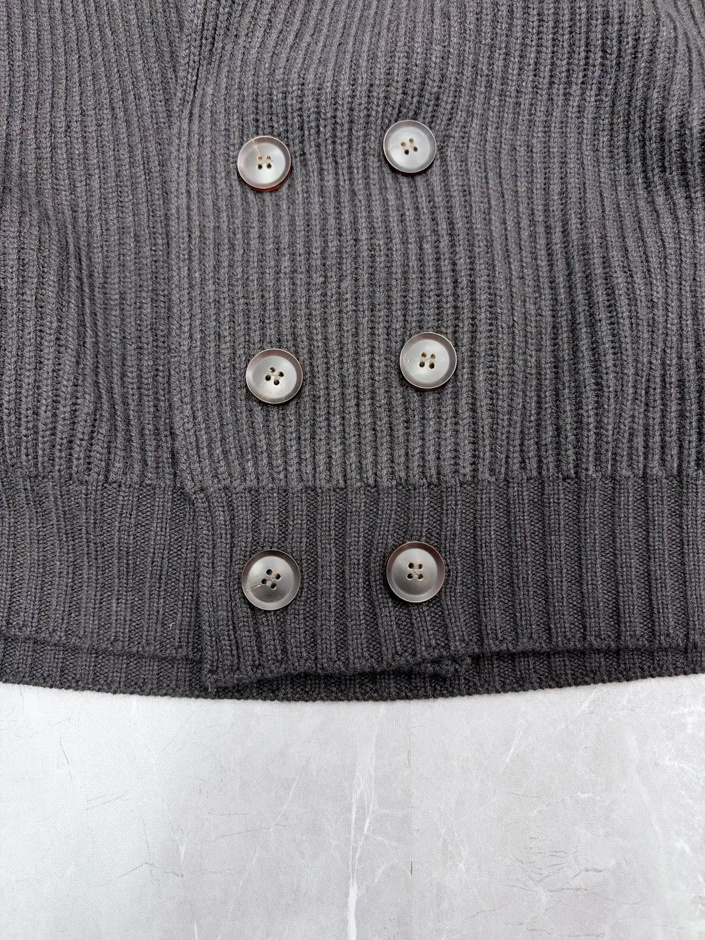 Double-Breasted Ribbed Cashmere Cardigan D39520501 — view 4