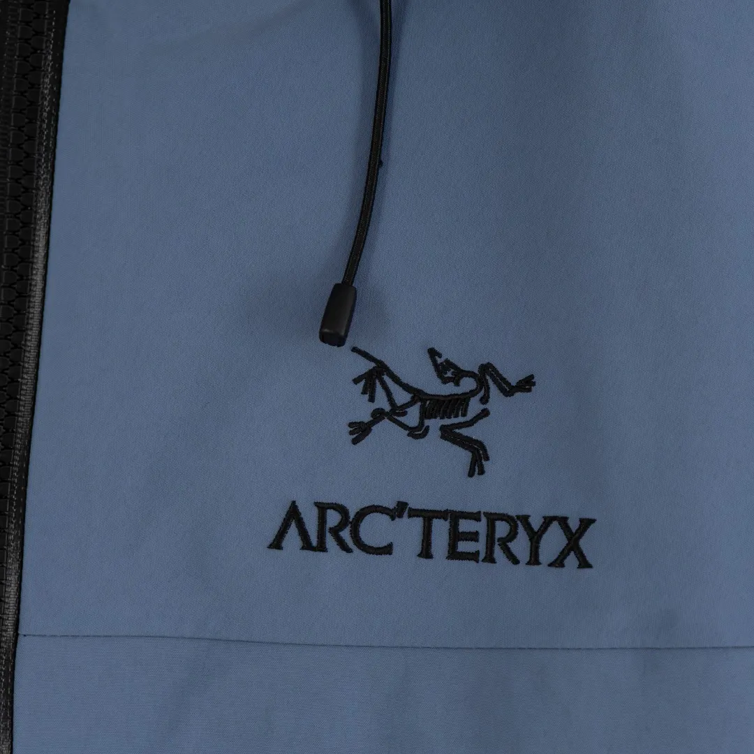 Alpha SV GORE-TEX Pro Hardshell Jacket D40013814 — view 6