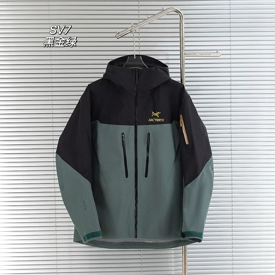 Alpha SV GORE-TEX Pro Hardshell Jacket D40013819