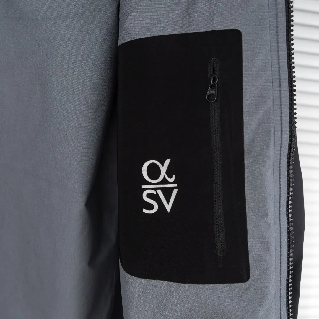 Alpha SV GORE-TEX Pro Hooded Jacket D40013818 — view 13