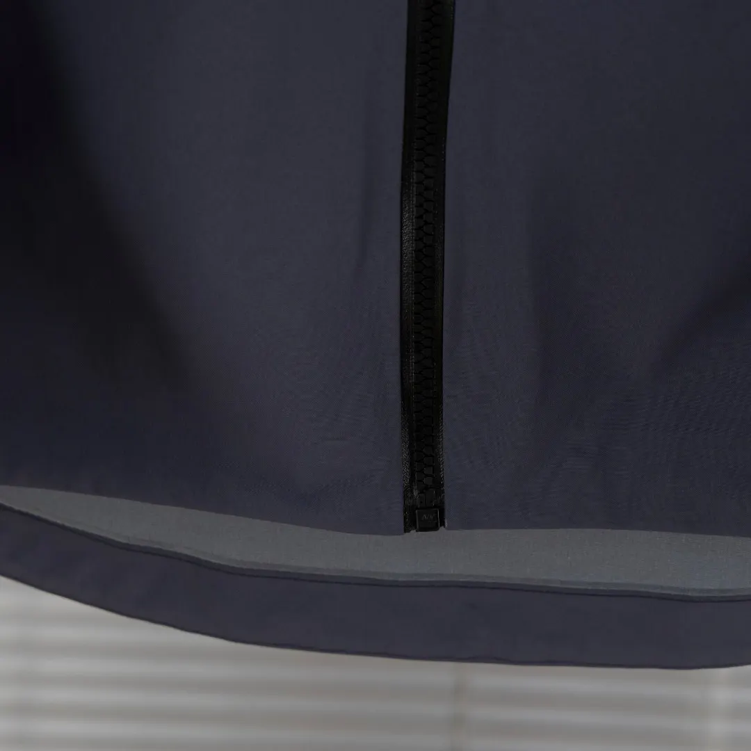 Alpha SV GORE-TEX Pro Hooded Jacket D40013813 — view 10