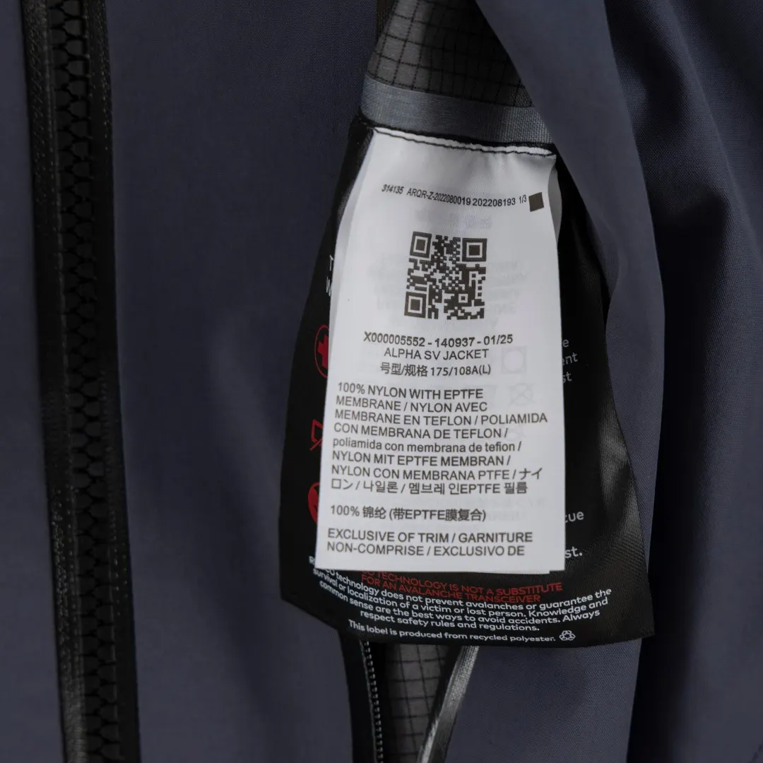Alpha SV GORE-TEX Pro Hooded Jacket D40013813 — view 12