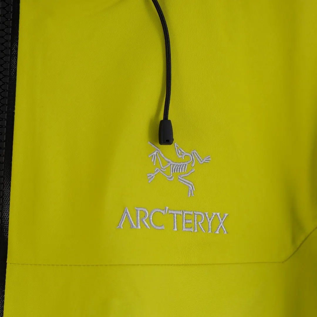 Alpha SV GORE-TEX Pro Hardshell Jacket D40013816 — view 6