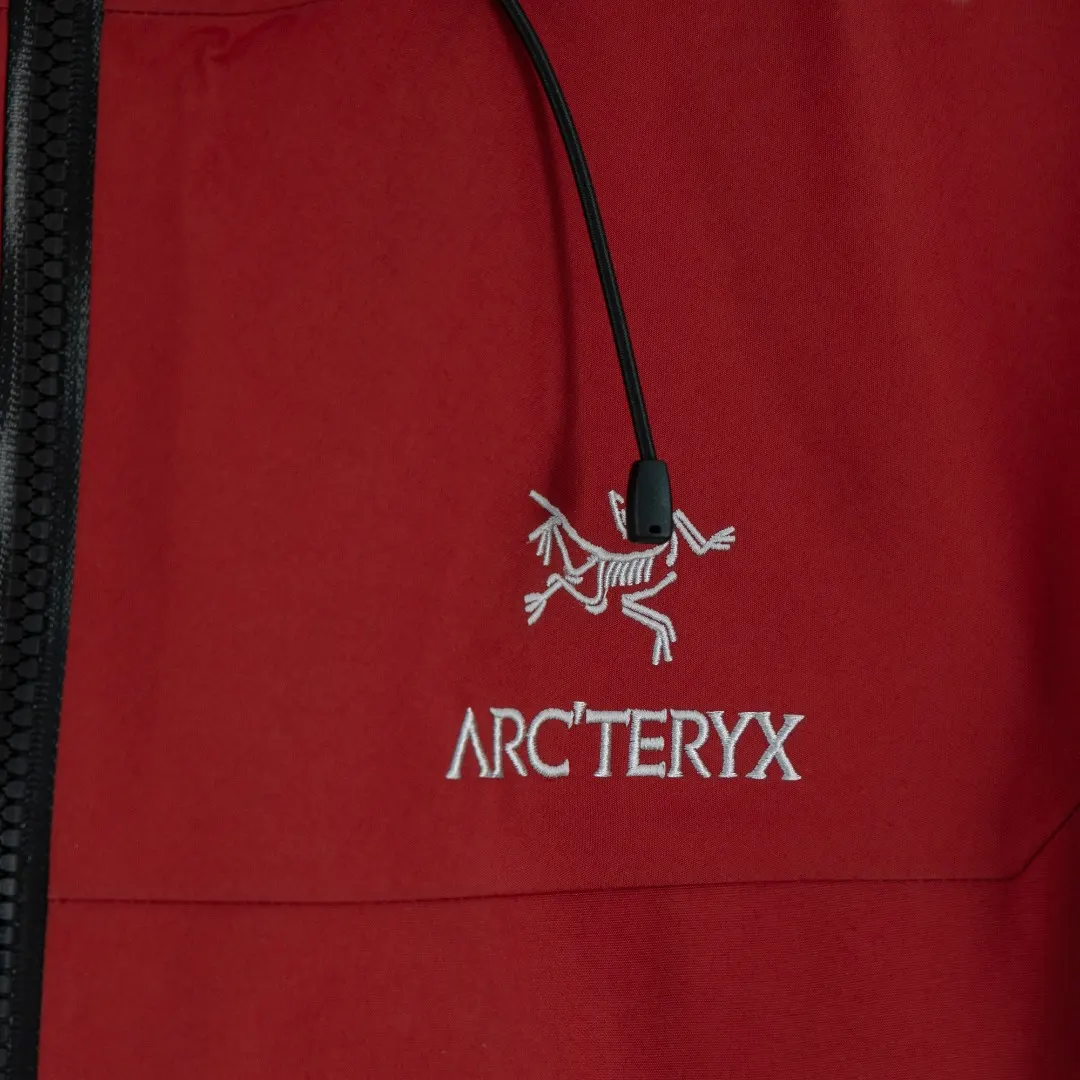 Alpha SV GORE-TEX Pro Hooded Shell Jacket D40013820 — view 5