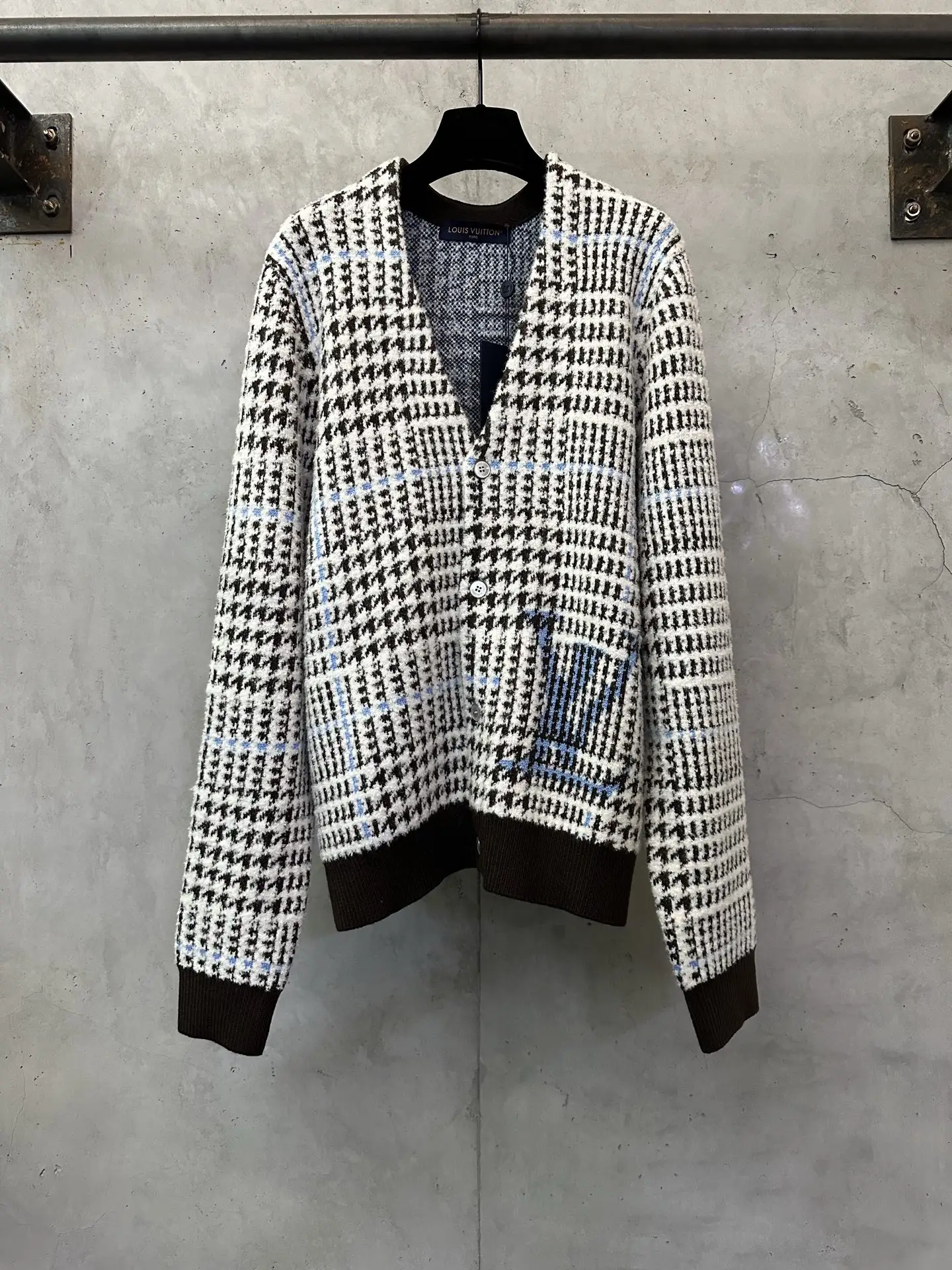 Houndstooth Check V-Neck Wool-Blend Cardigan D41025059
